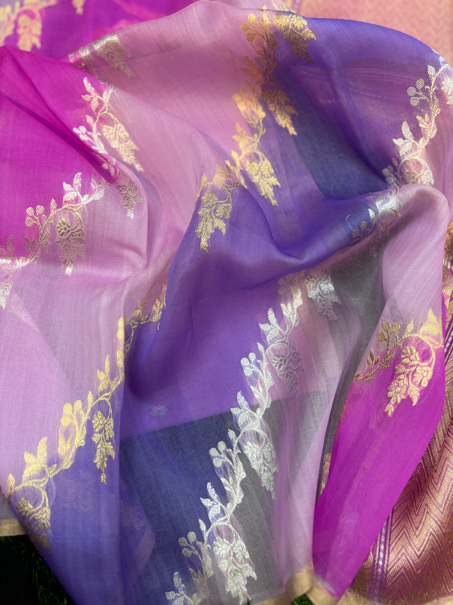 Lavender Pure Kora Katan Rungkaat Banarasi Handloom Saree