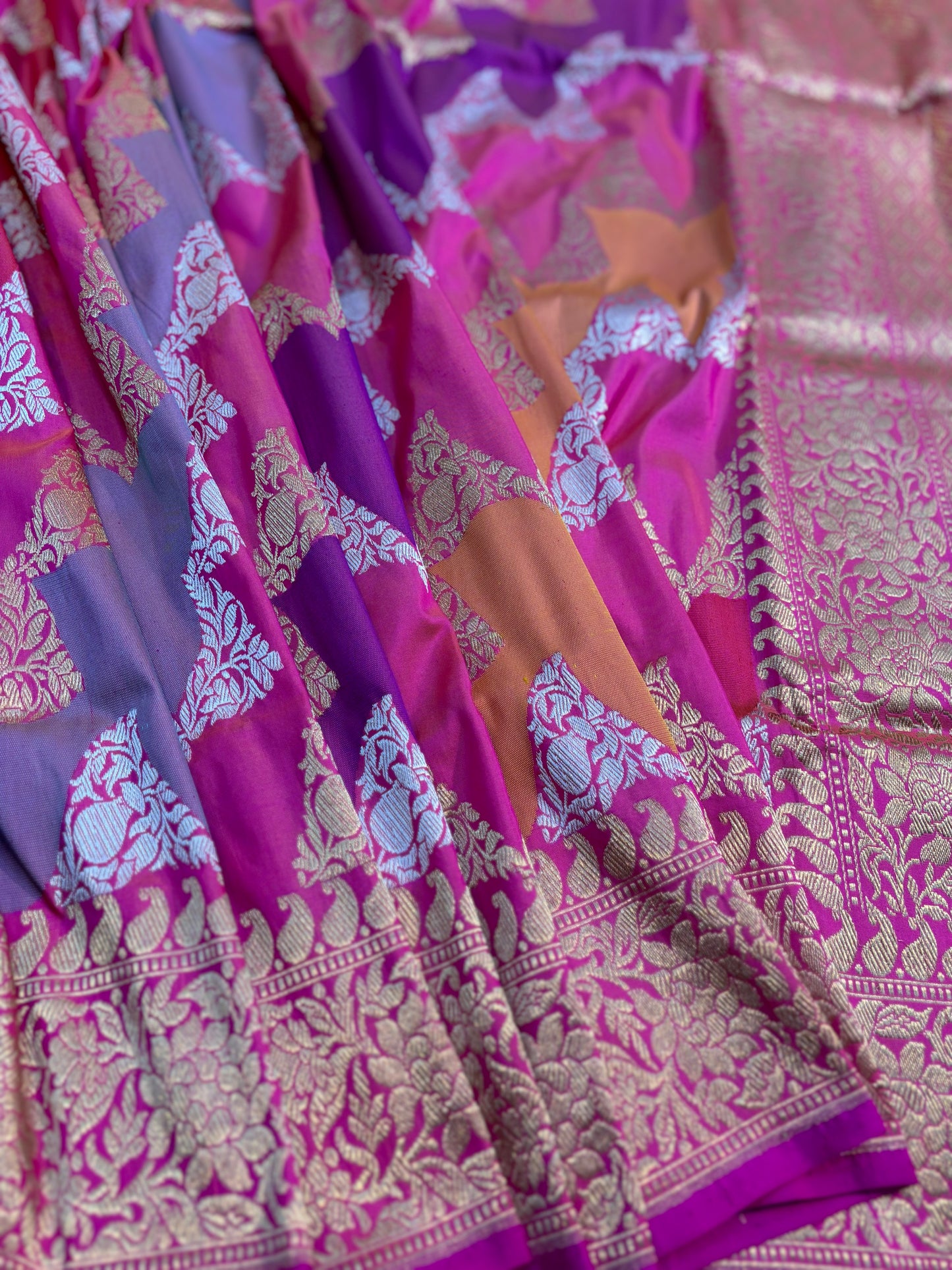Pink-Rungkaat Katan Banarasi Handloom Saree - Rungkaat