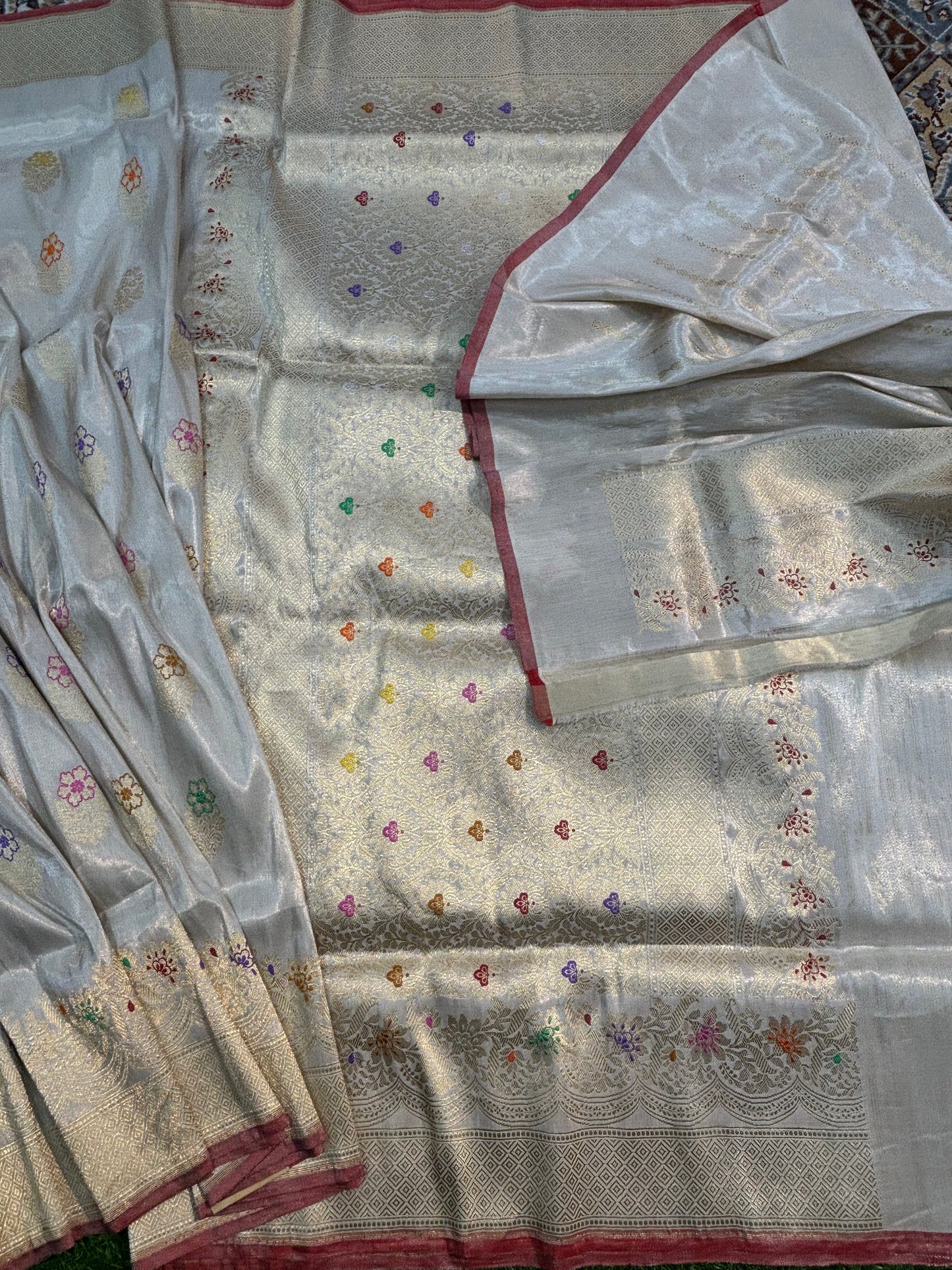 Exclusive White Pure Katan Tissue Flower Meena Boota Banarasi Handloom Saree