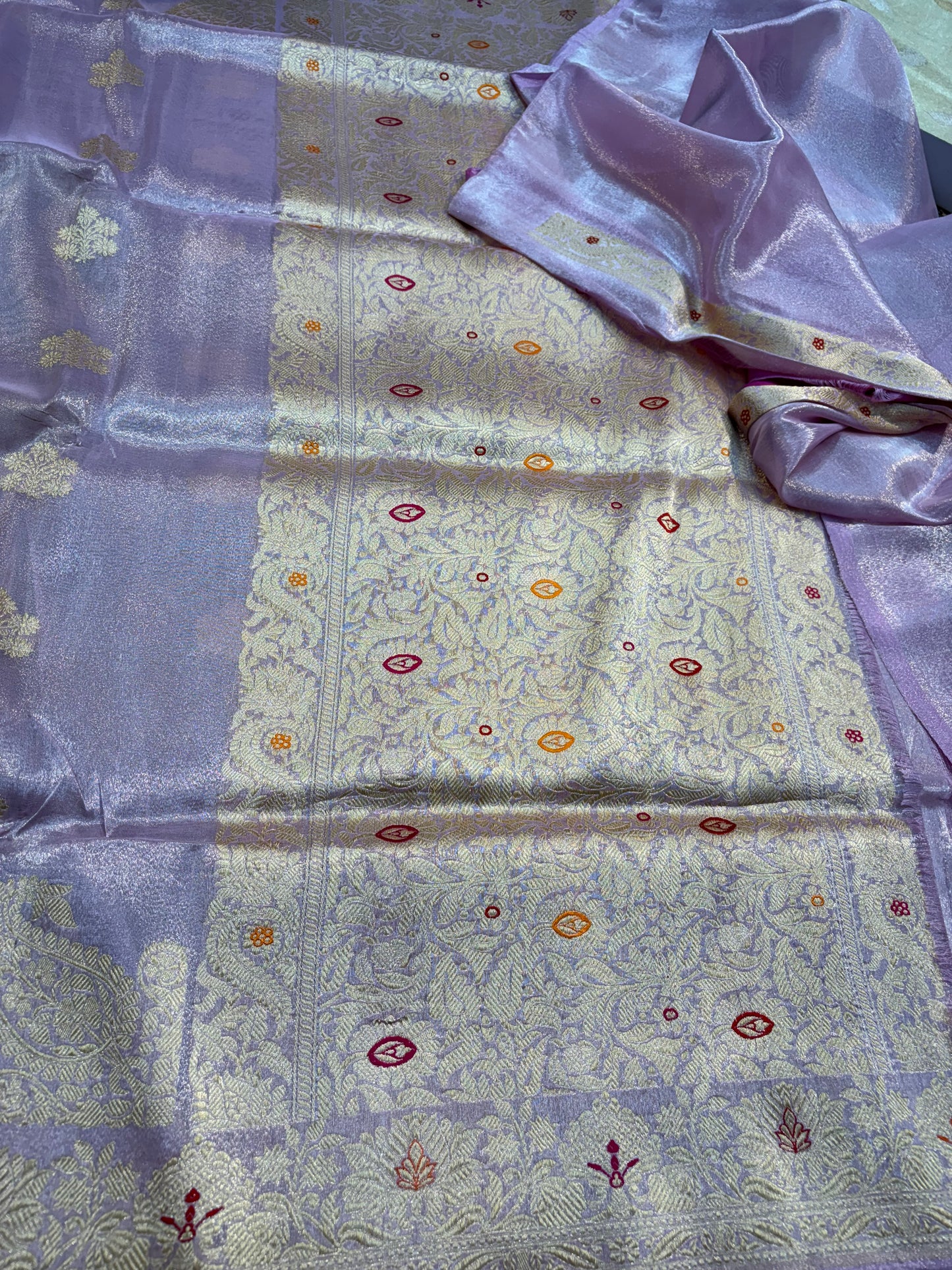Levander Katan Tissue with Scallop Border Banarasi Handloom Saree - Rungkaat