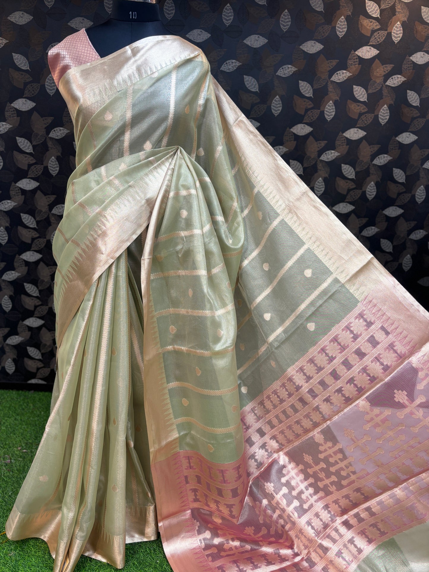 Pista Green Tissue Banarasi Saree - Rungkaat
