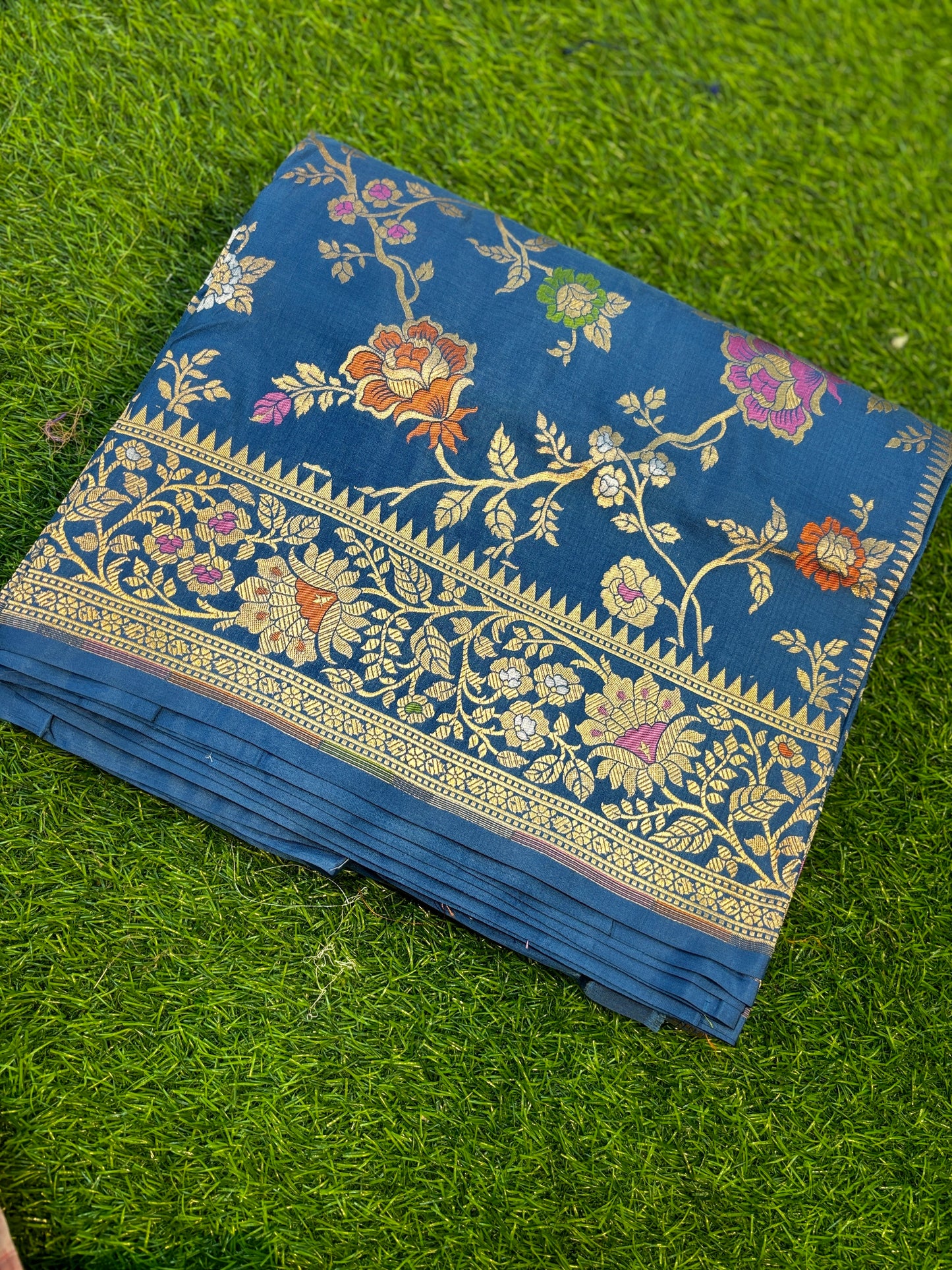 Blue sky Pure katan jangla Banarasi Handloom saree - Rungkaat