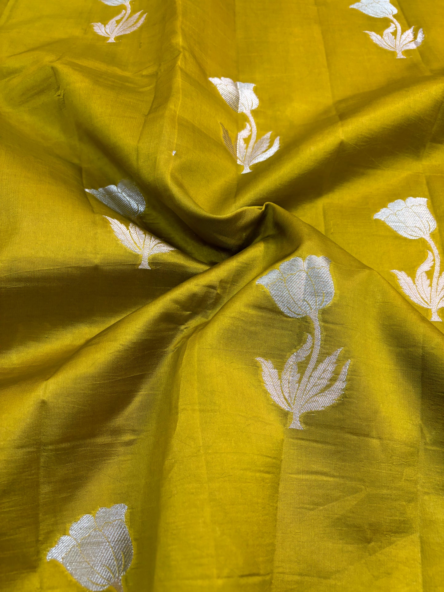 Mustard Yellow Raw Mango Banarasi Handloom Saree - Rungkaat