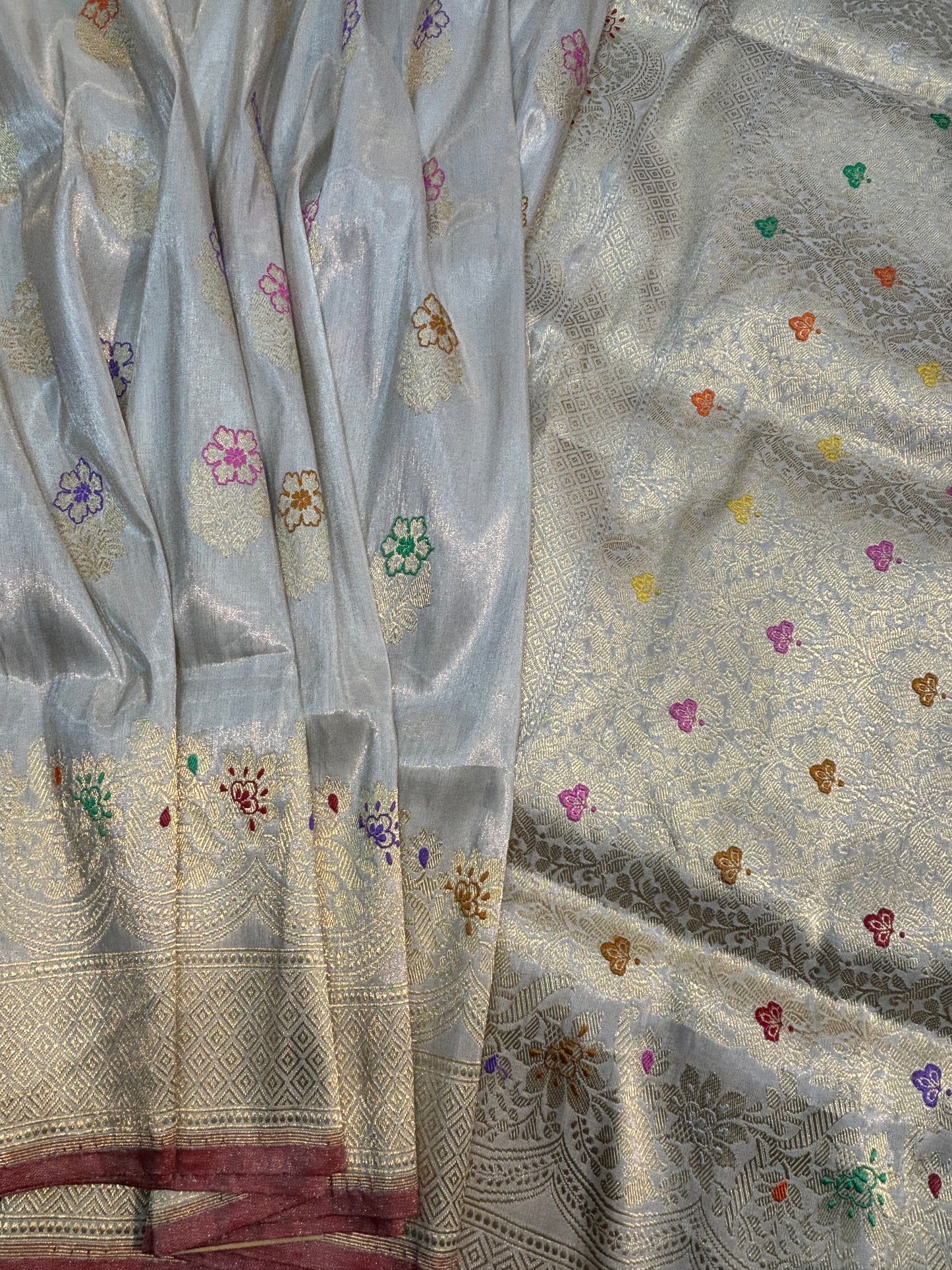 Exclusive White Pure Katan Tissue Flower Meena Boota Banarasi Handloom Saree