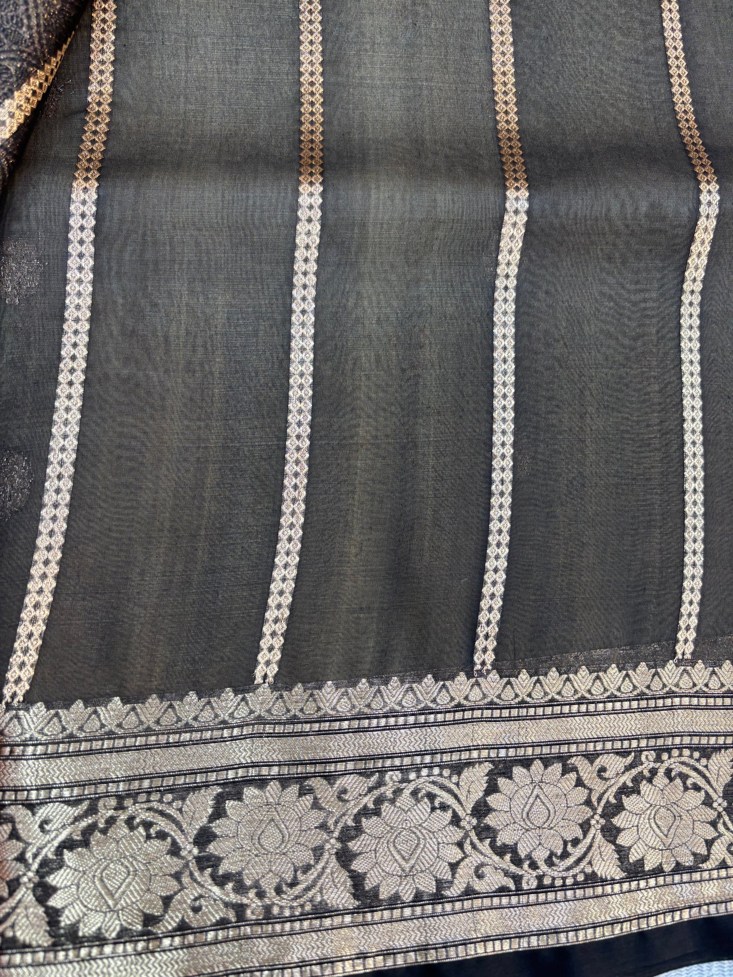 Off White with Black Pure Kora Designer Banarasi Handloom SareeĀ