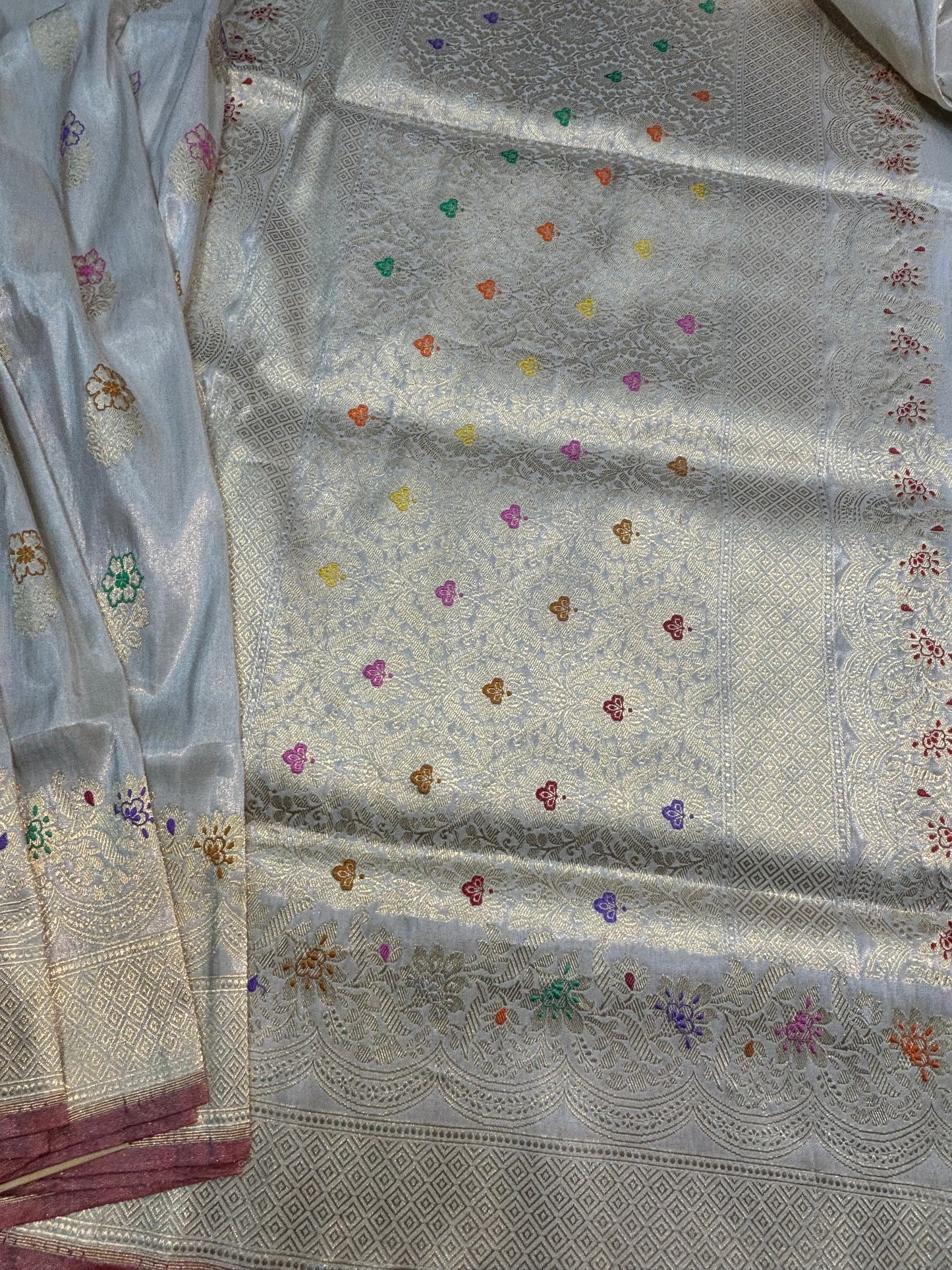Exclusive White Pure Katan Tissue Flower Meena Boota Banarasi Handloom Saree