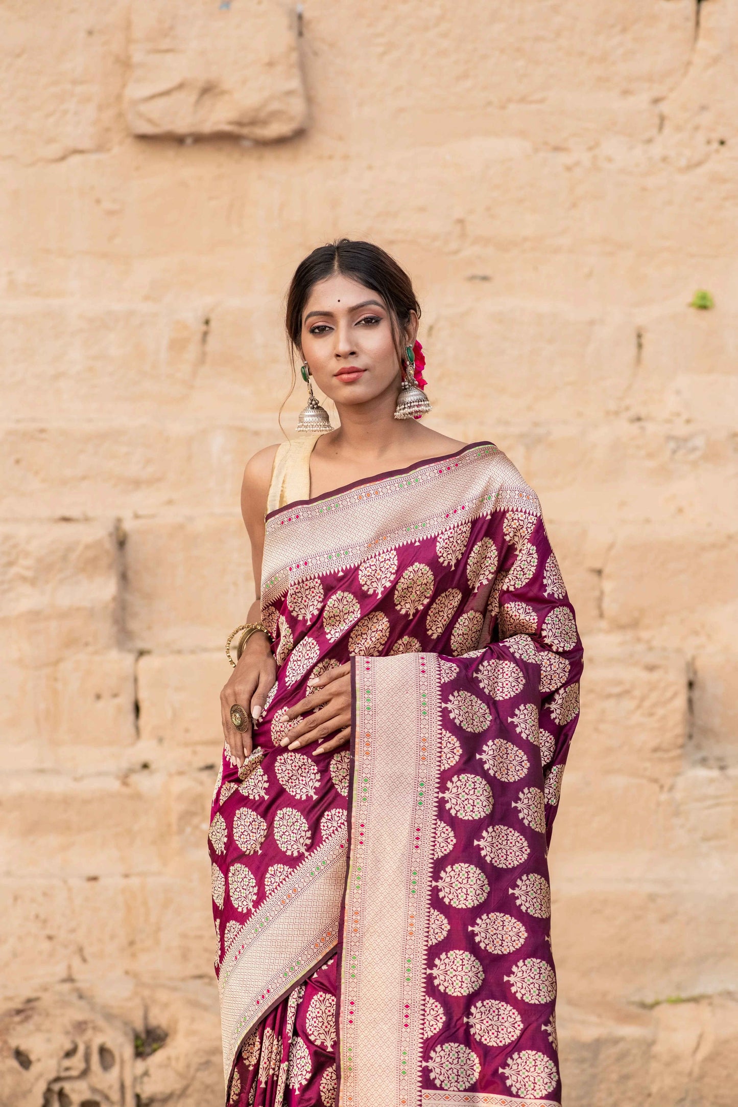 Banarasi pure Katan saree in maroon with gold boota and beige border