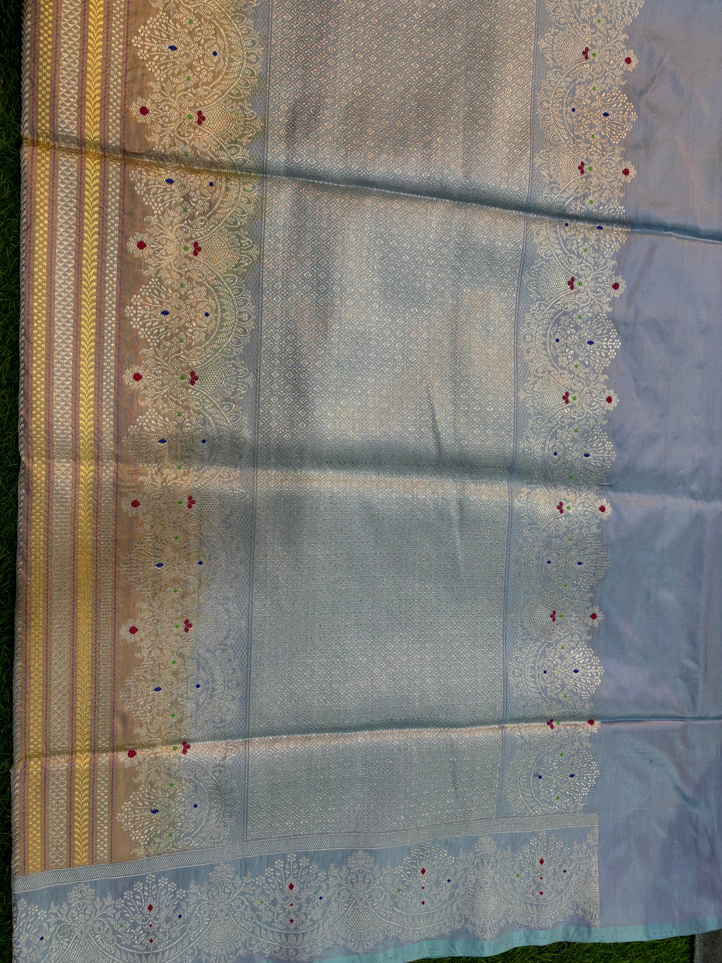 Light Mehendi Green Pure Katan Strips With Scollops Border Banarasi Handloom Saree - Rungkaat