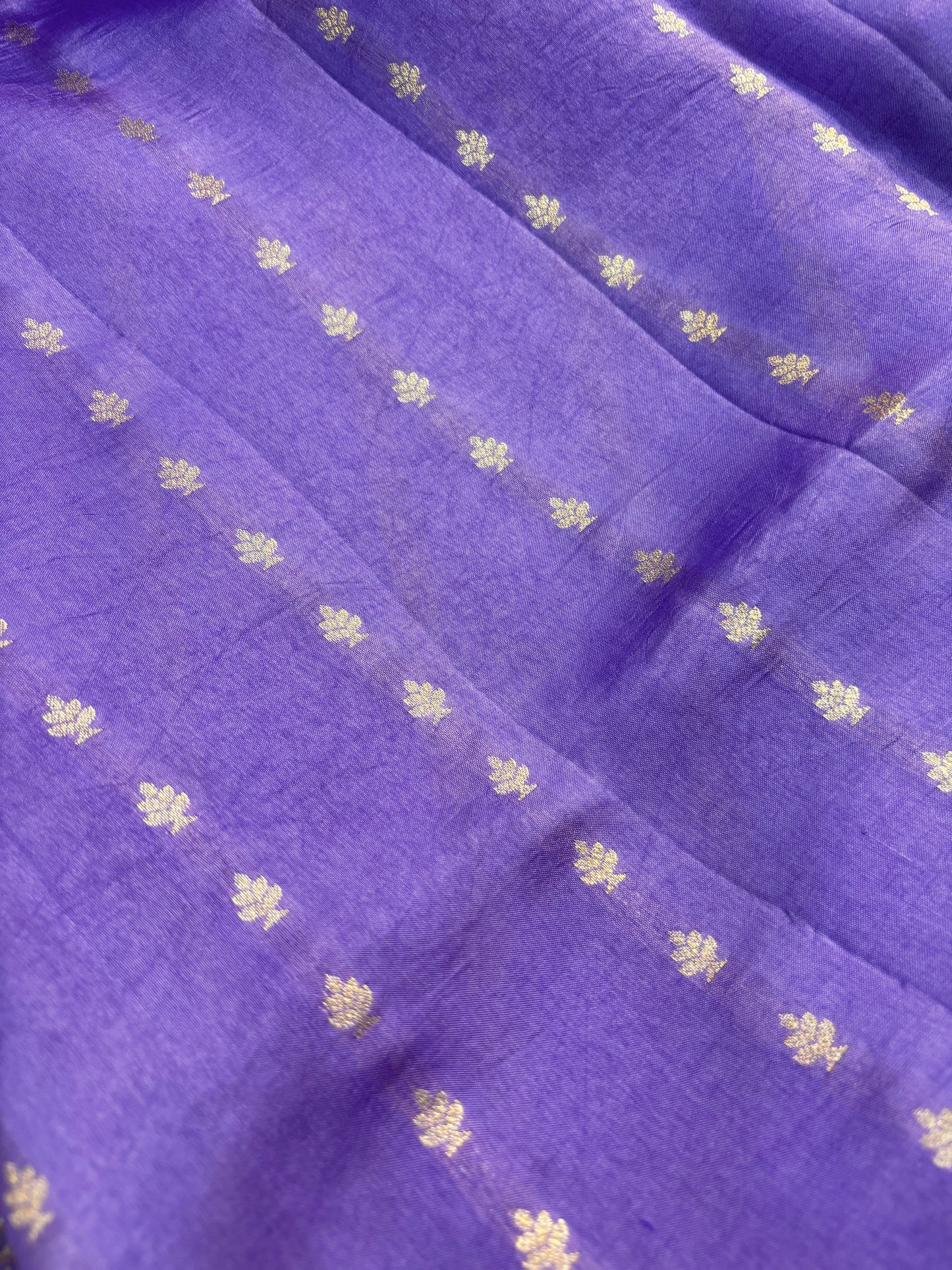 Lavender Pure Raw Mango Banarasi Handloom Saree - Rungkaat
