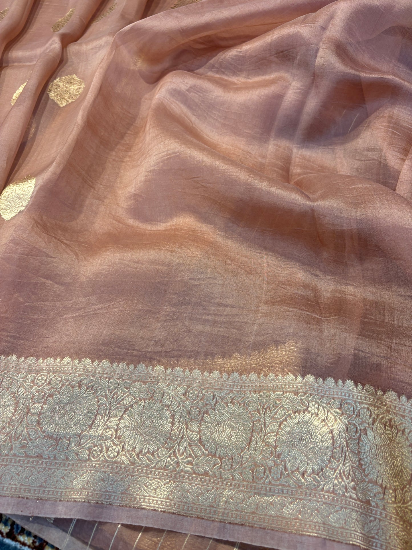 Light Brown Pure Kora Kadhiyal Banaras Handloom Saree - Rungkaat