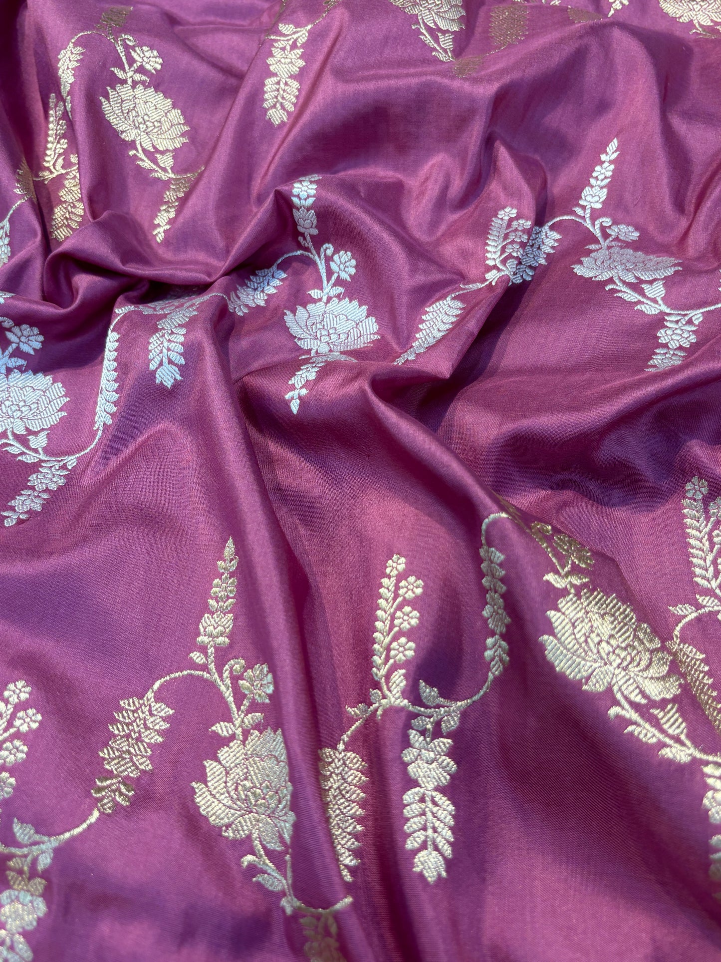 Lavender Pure Katan Jangla Banarasi Handloom Saree