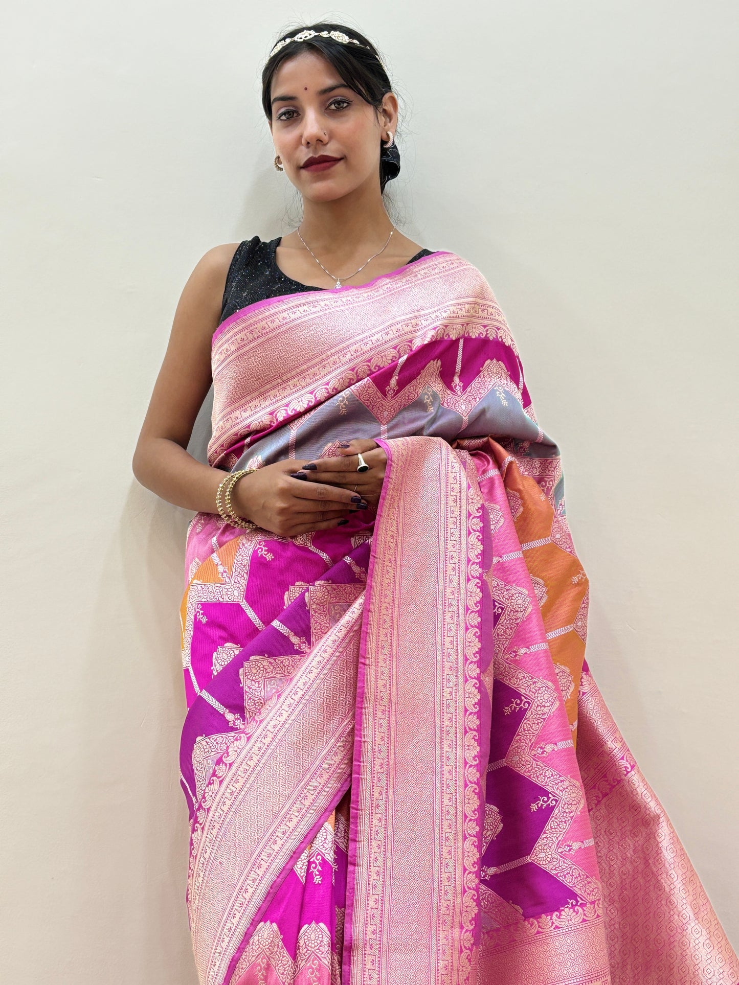 Rani Pink Shade Pure Katan Rangkat Banarasi Handloom Saree