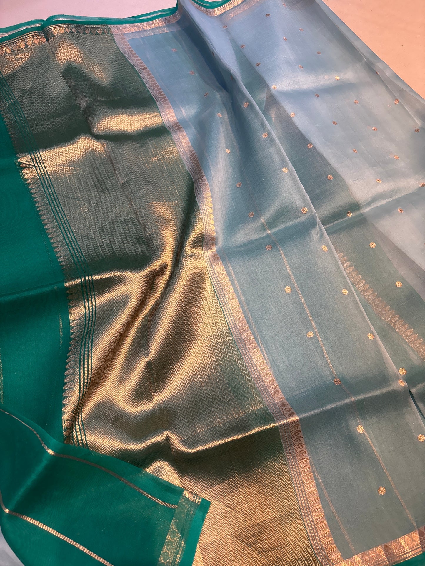 Pure kora power Blue with Sky Blue Pipin Border Kadhuwa Banarasi Handloom Saree 