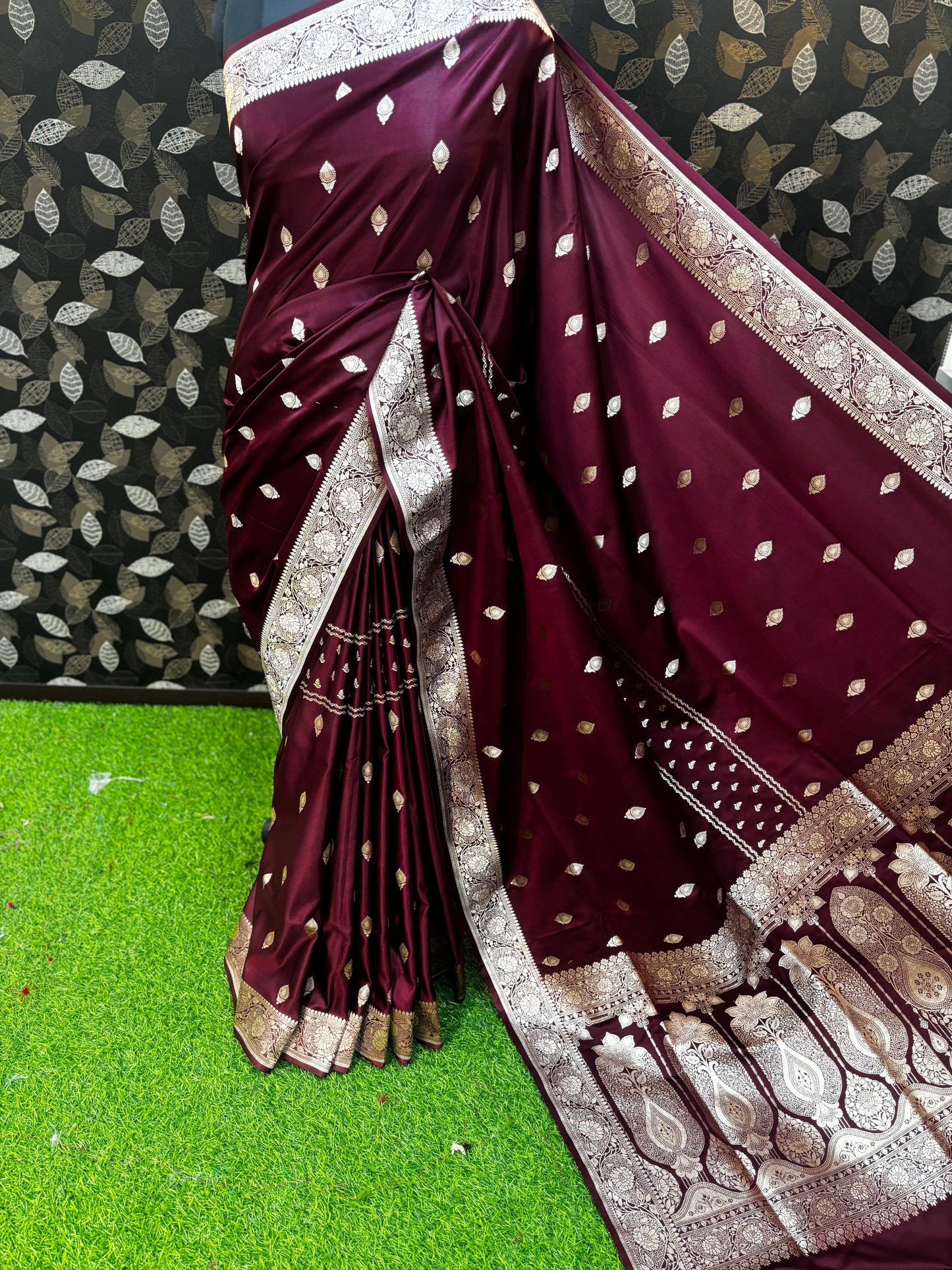 Maheroon Semi Mashru Banarasi Saree