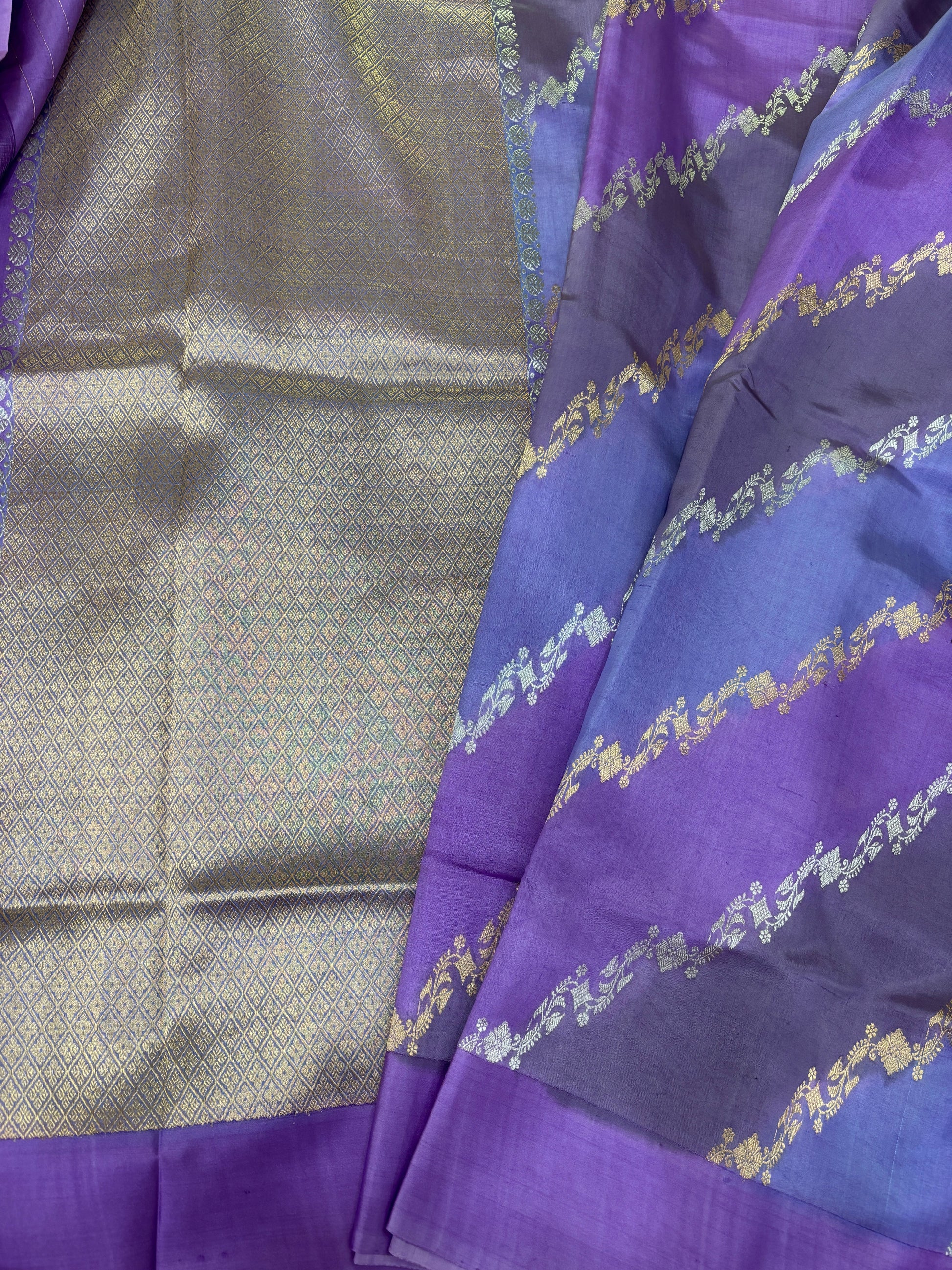 Pure Kora Rungkaat Banarasi Handloom Saree 