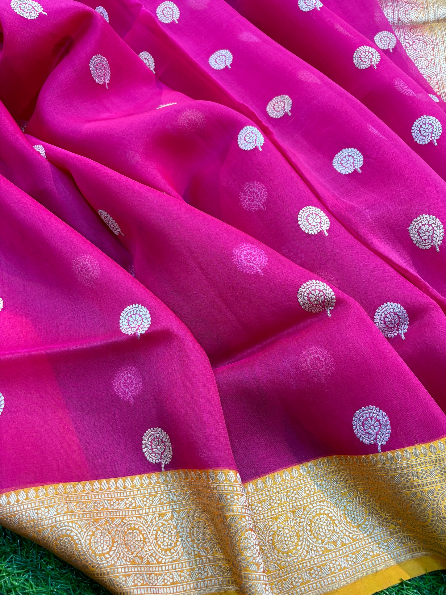 Exclusive Rani Pink Pure Kora Katan Kadhiyal  Handloom Banarasi Saree