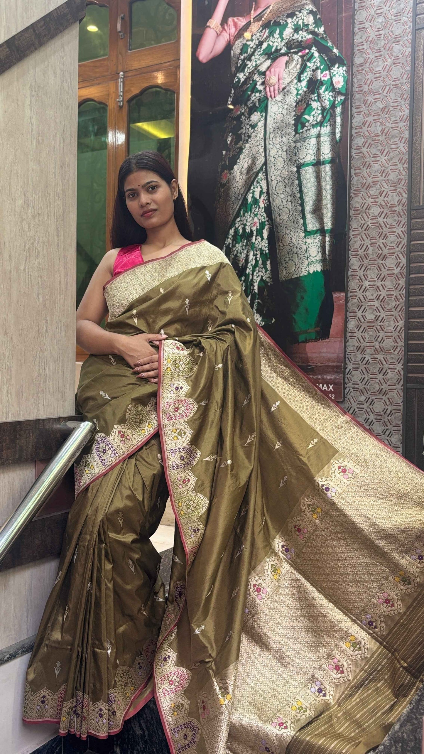 Pure Katan Booti Kadhiyal Meenakari Banarasi Handloom Sare