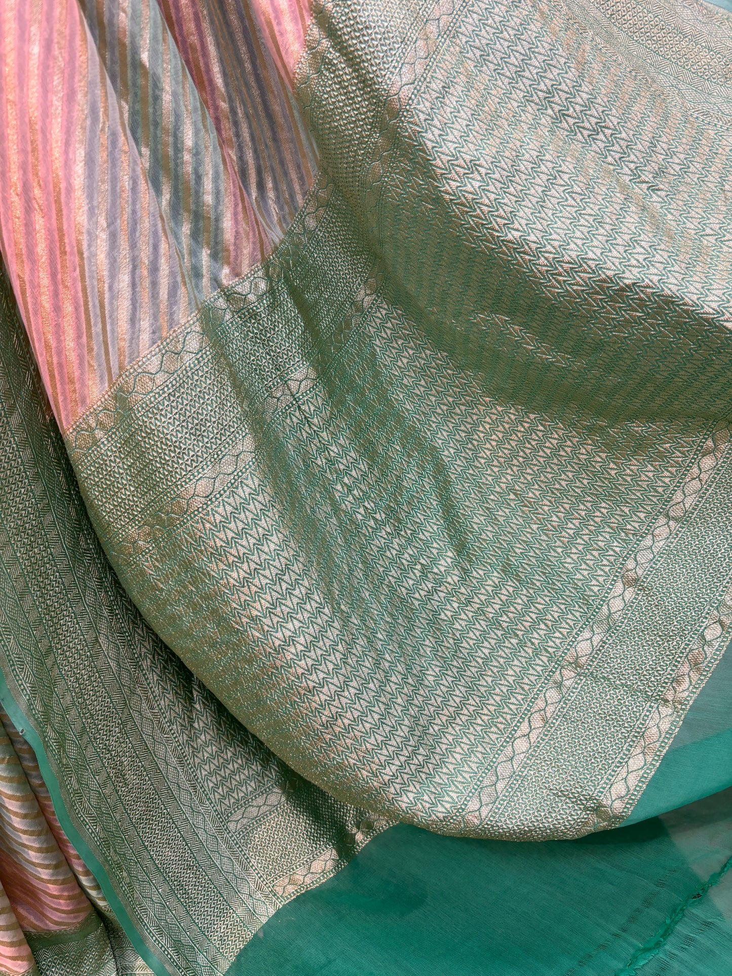 Lingh Green Pure Khaddi Georgette Rungkaat Banarasi Handloom Saree