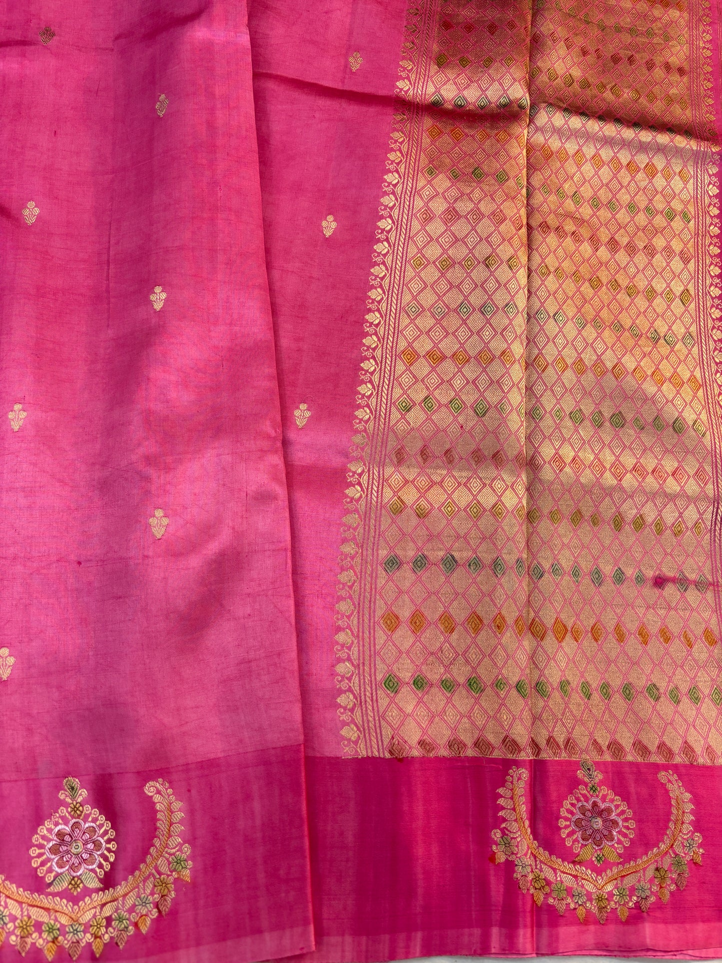 Onion Pink Katan Light Weight Banarasi Handloom Saree