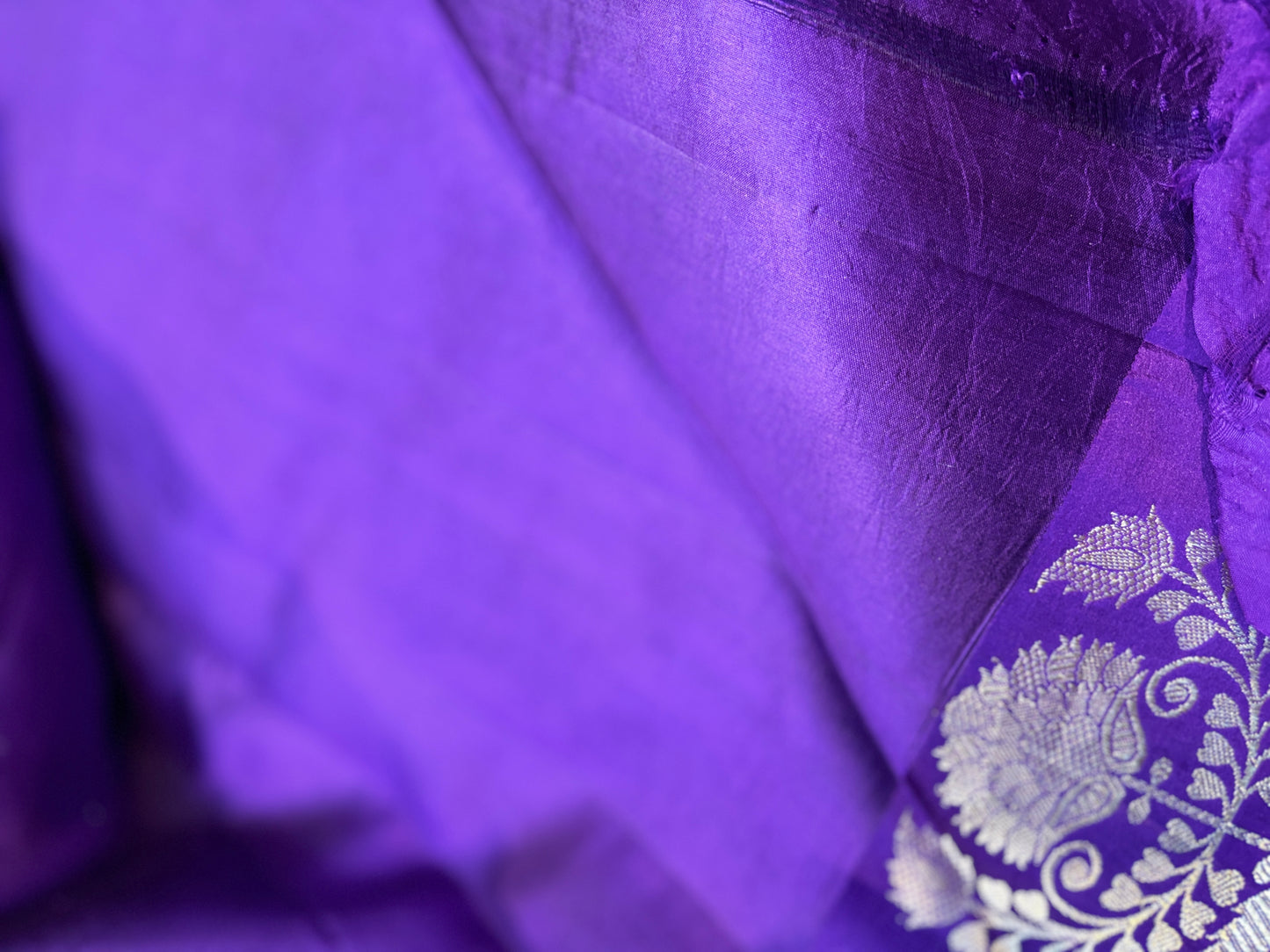 Purple Pure Raw Mango Banarasi Handloom Sari