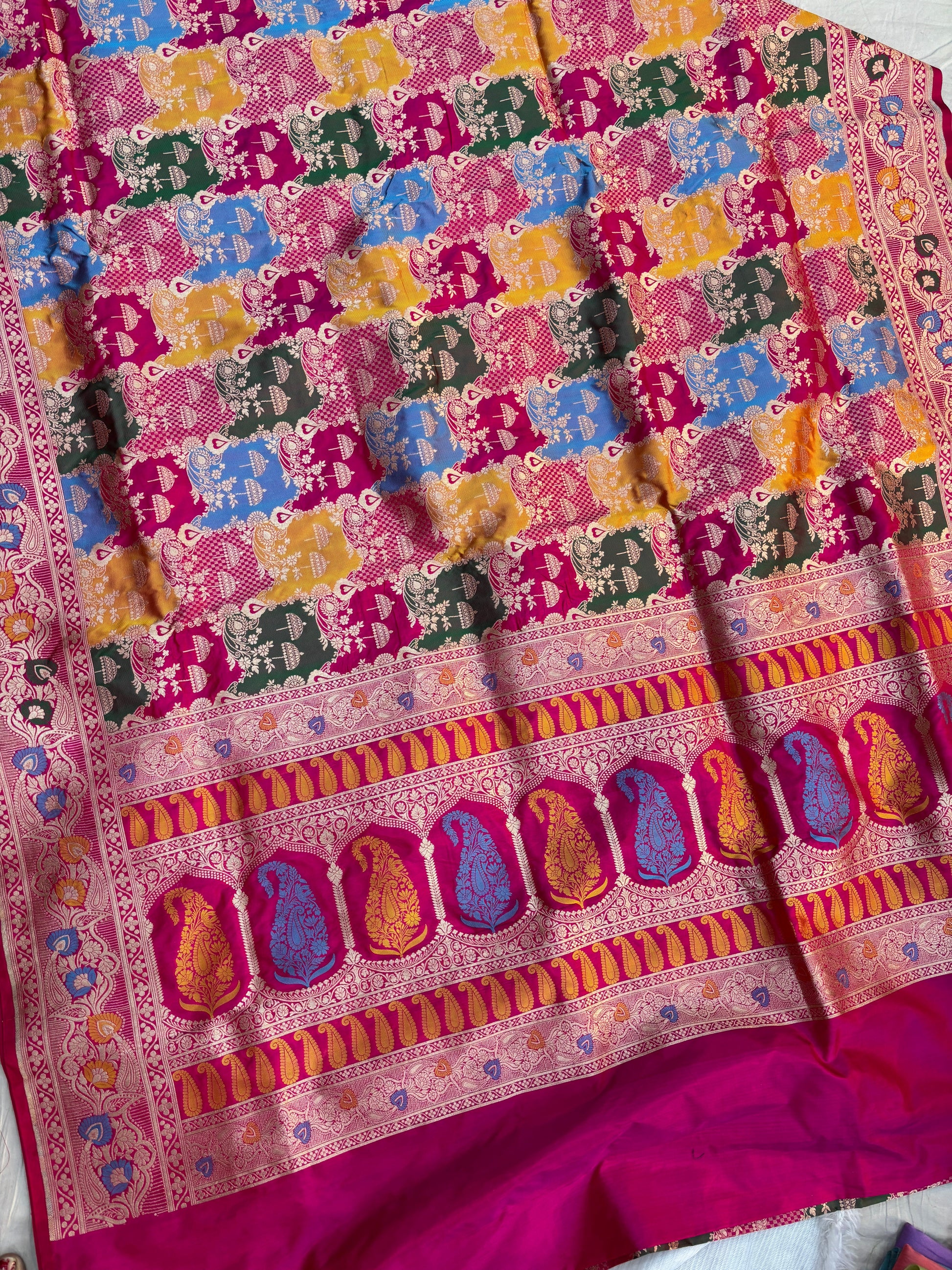Pure Katan Rungkaat Banarasi Handloom Saree 