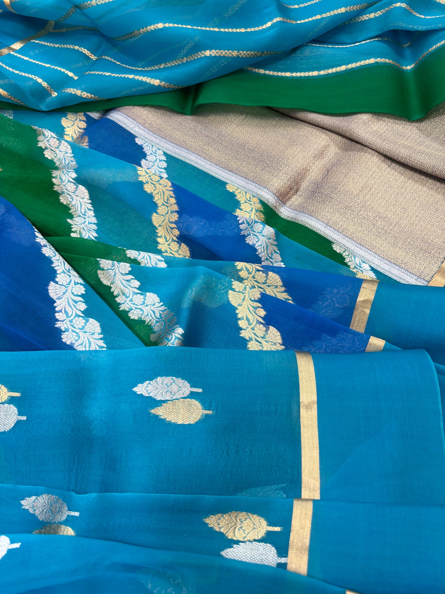 Blue Kora Katan Rungkaat Banarasi Handloom Saree