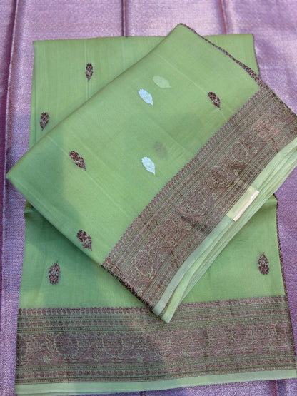 Lemon Green pure Kora Antique Zari Banarasi Handloom Saree