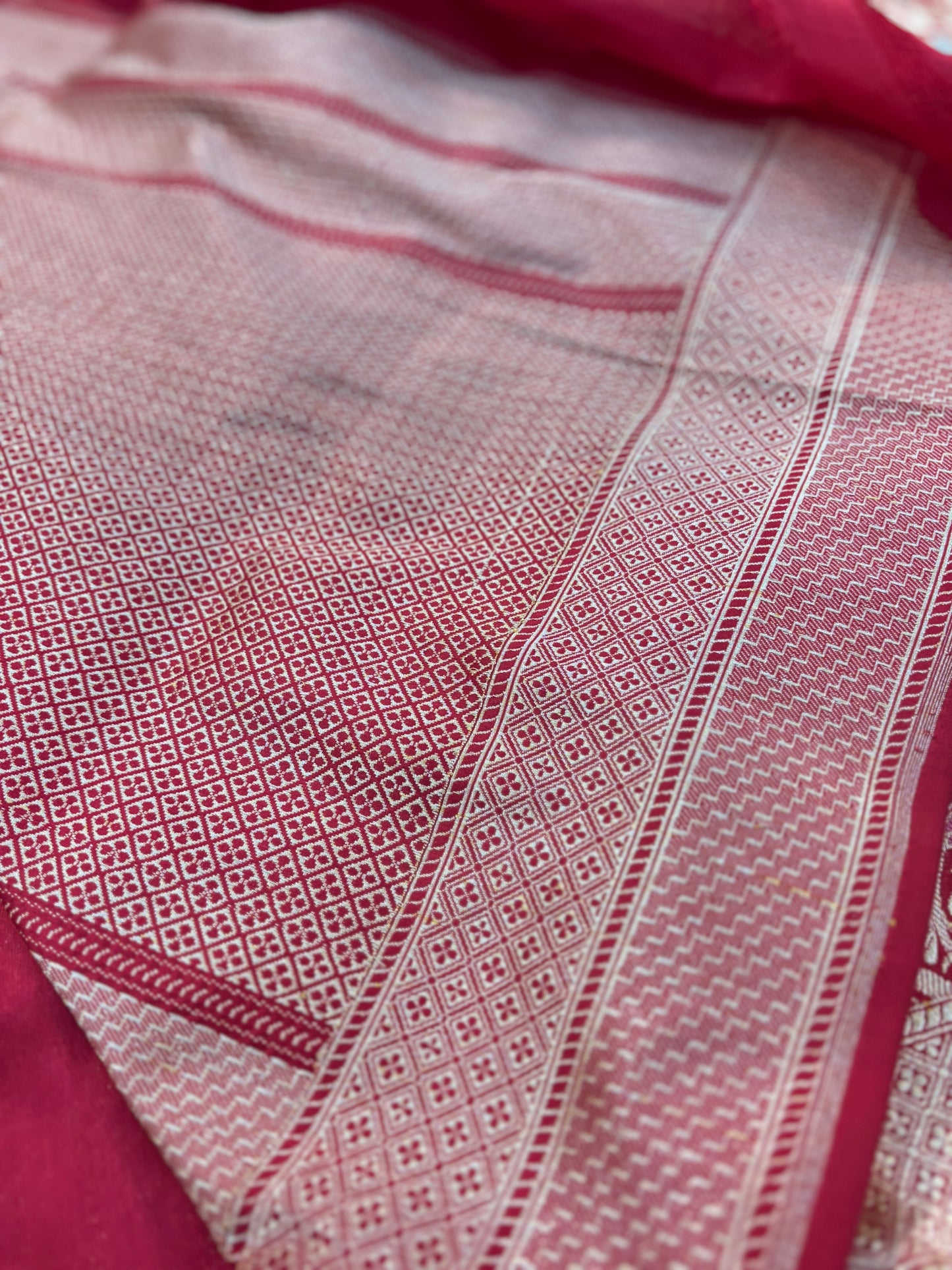 Magenta Pink Handwoven Pure Banarasi Brocade Saree