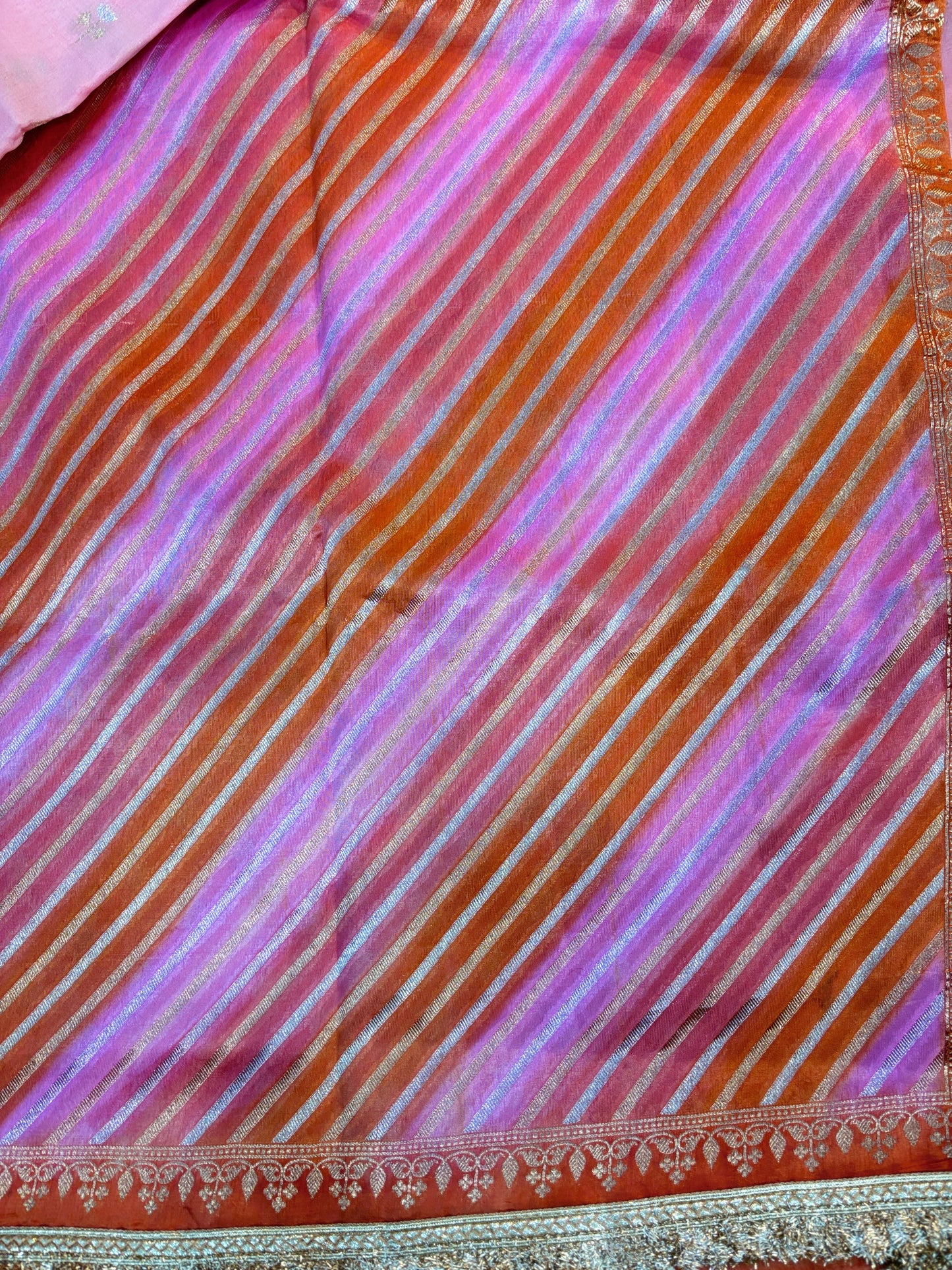 Pure Kora Rungkaat With Border Laces