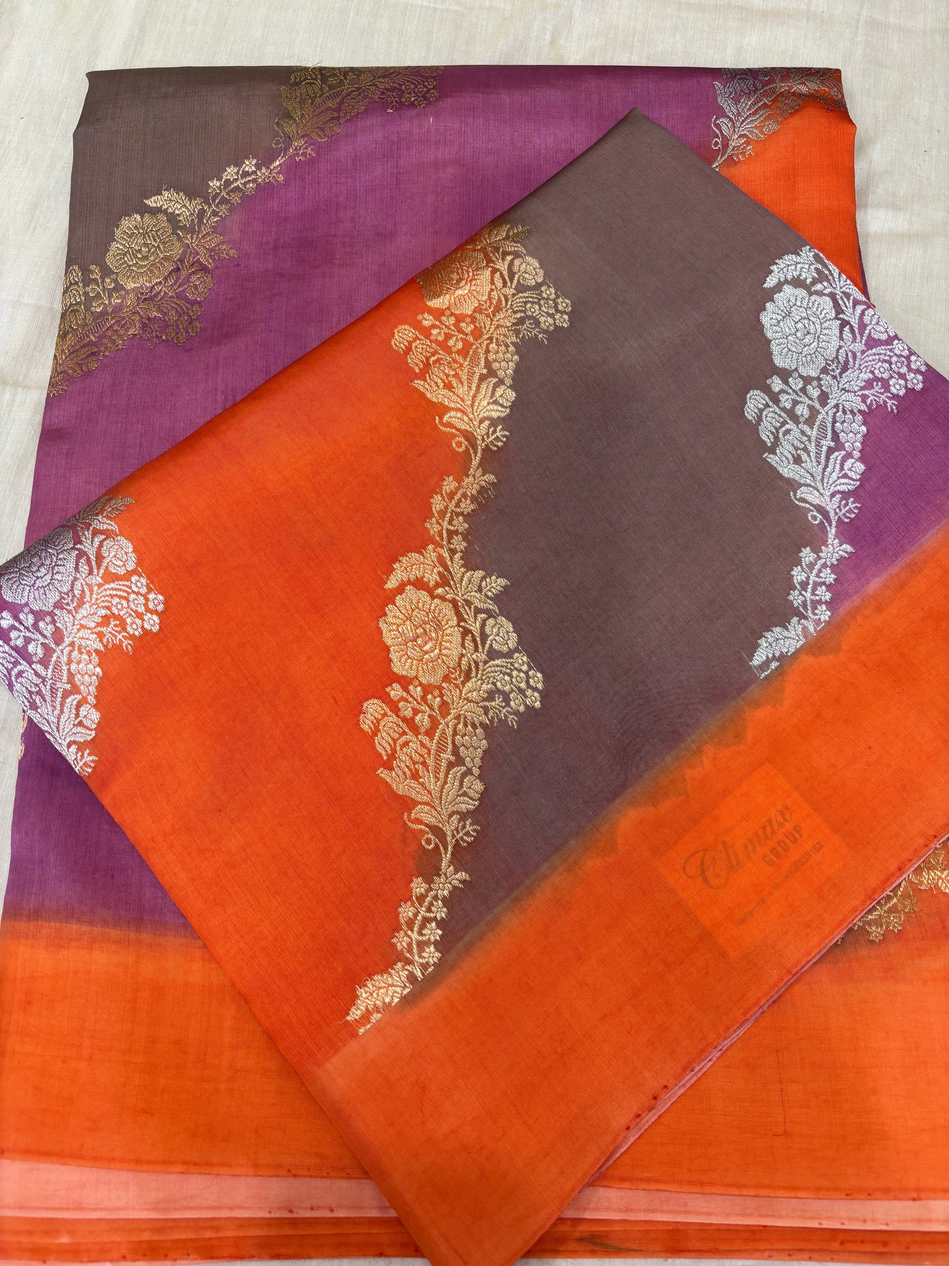 Pure Kora Rungkaat Banarasi Handloom Saree 