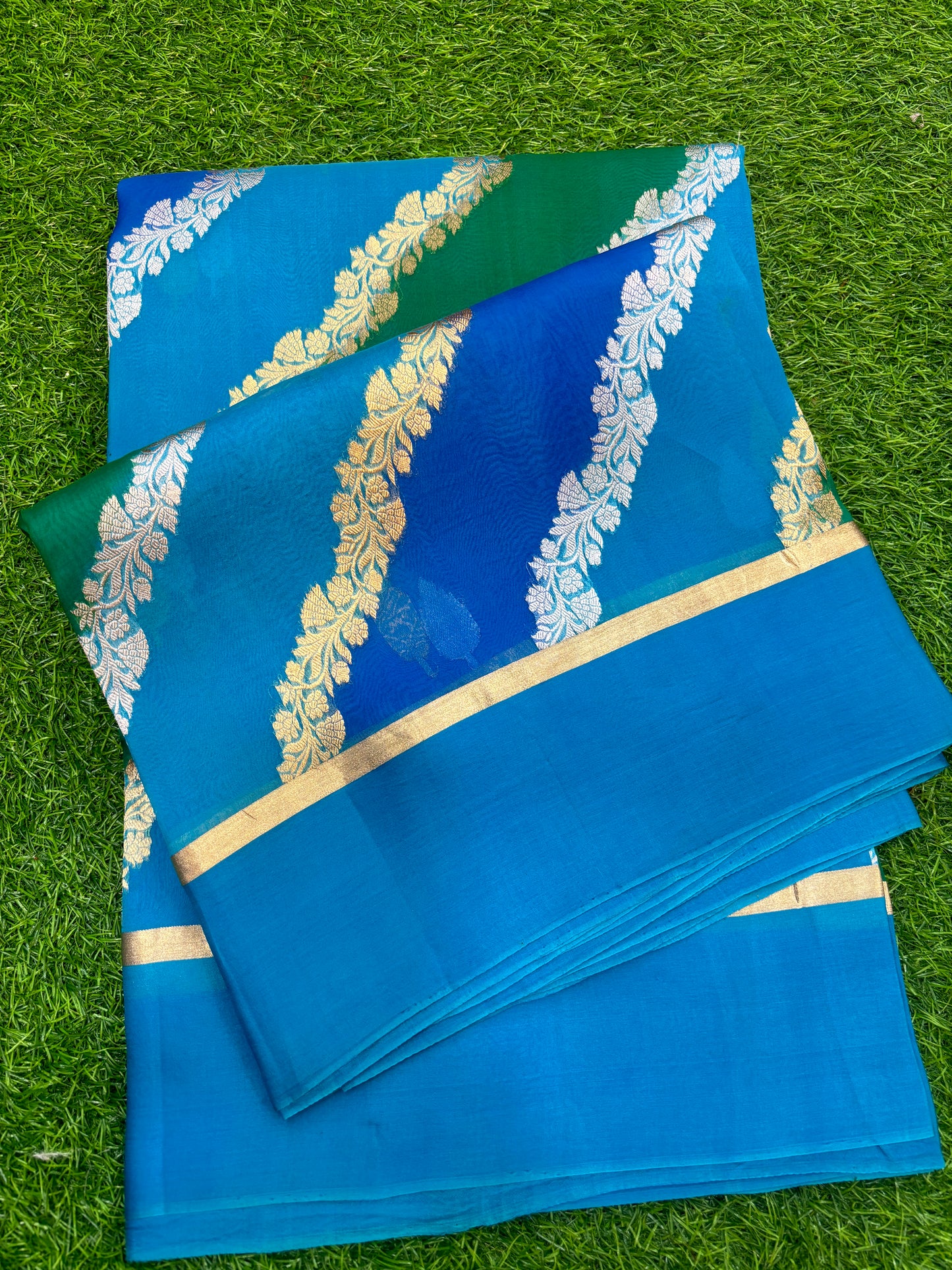 Blue Kora Katan Rungkaat Banarasi Handloom Saree