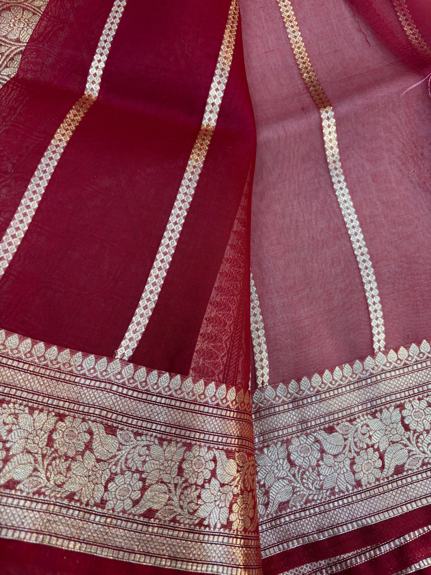White with red Pure Kora Designer Banarasi Handloom Saree 