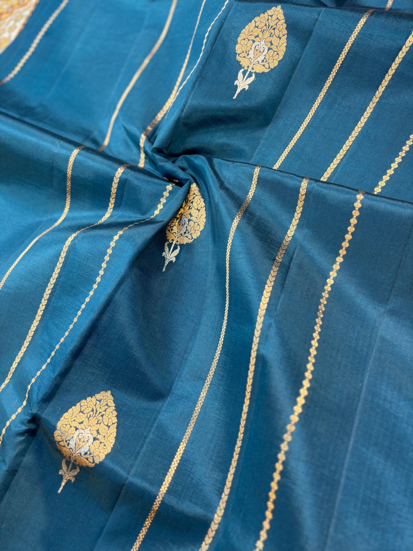 Sky Blue Pure Raw Mango Banarasi Handloom Sari