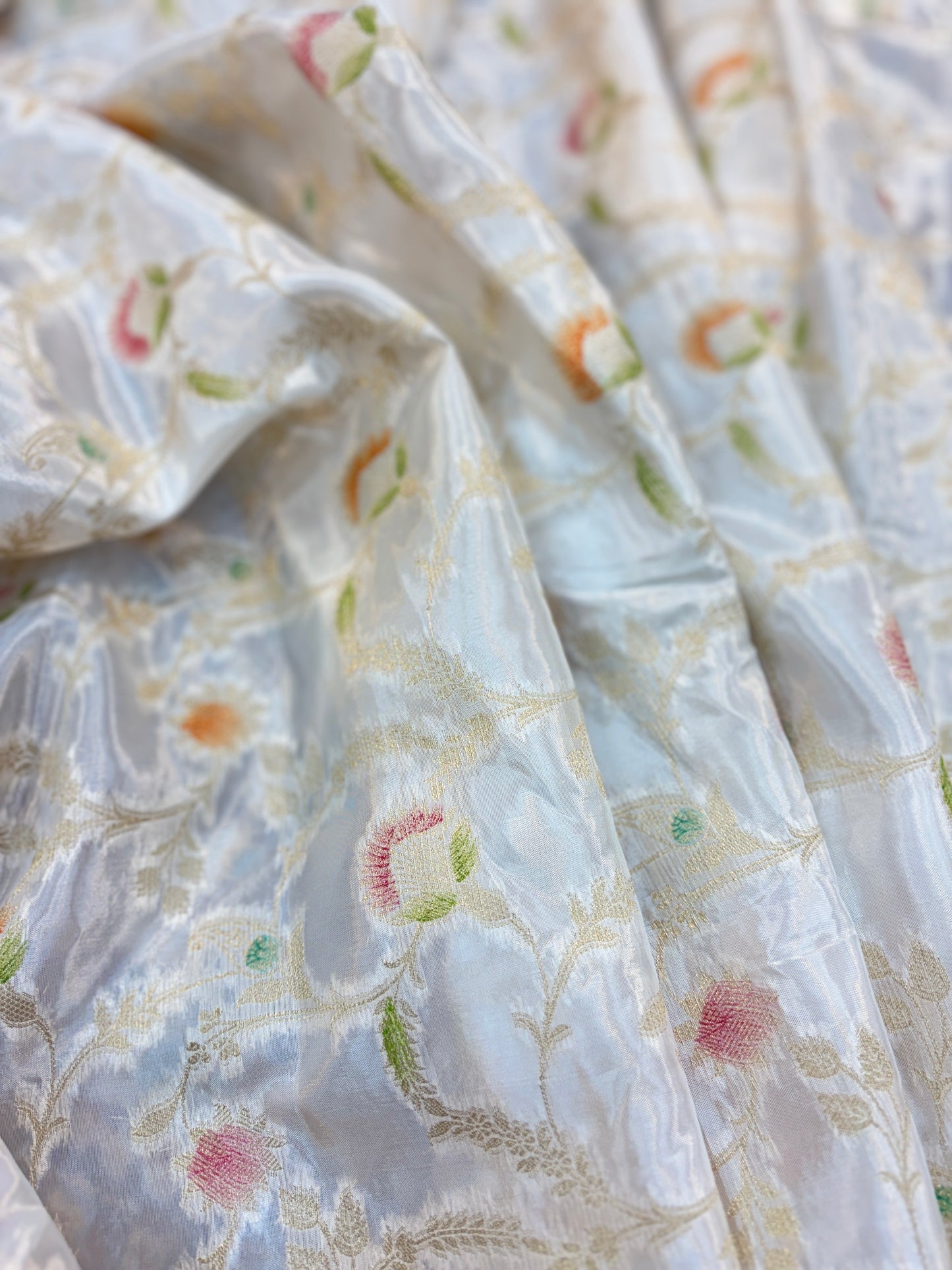 White Disginer Banarasi saree