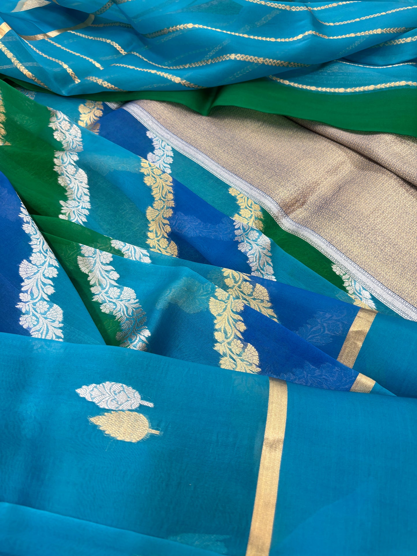 Blue Kora Katan Rungkaat Banarasi Handloom Saree