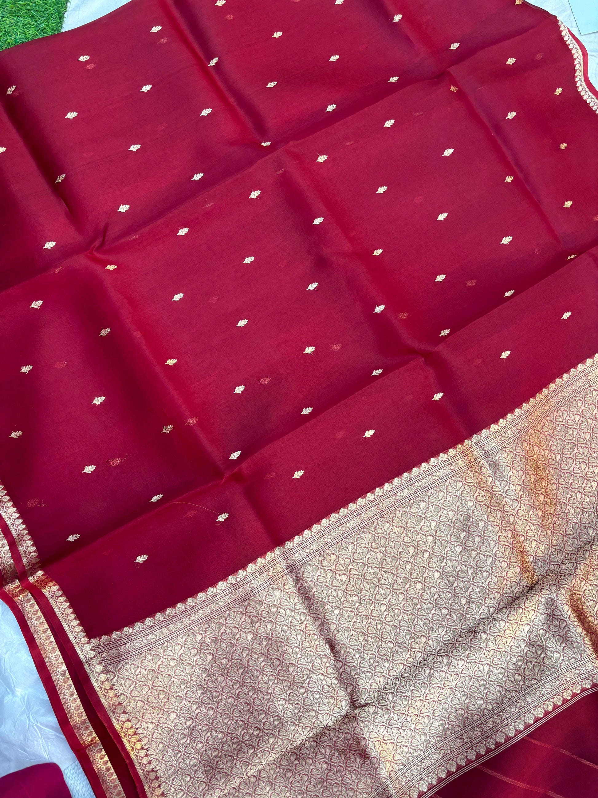 Red Pure Kora Antique Zari Banarasi Handloom Saree 
