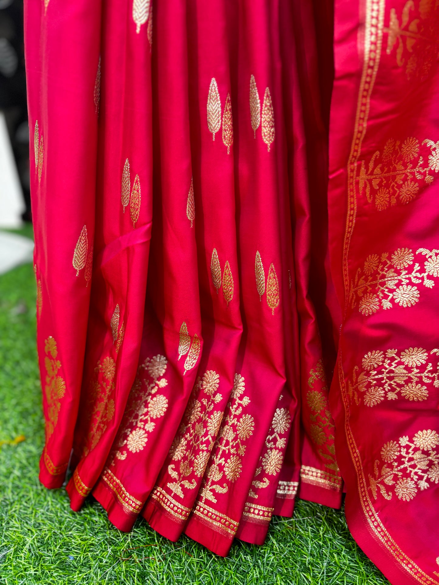 Red with Designer Border Mashru Semi Silk Banarasi Saree