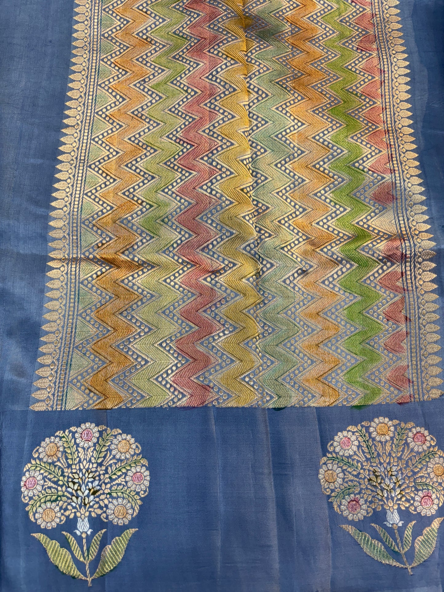 Pure Katan Light Weight Raw Mango Banarasi Handloom Saree