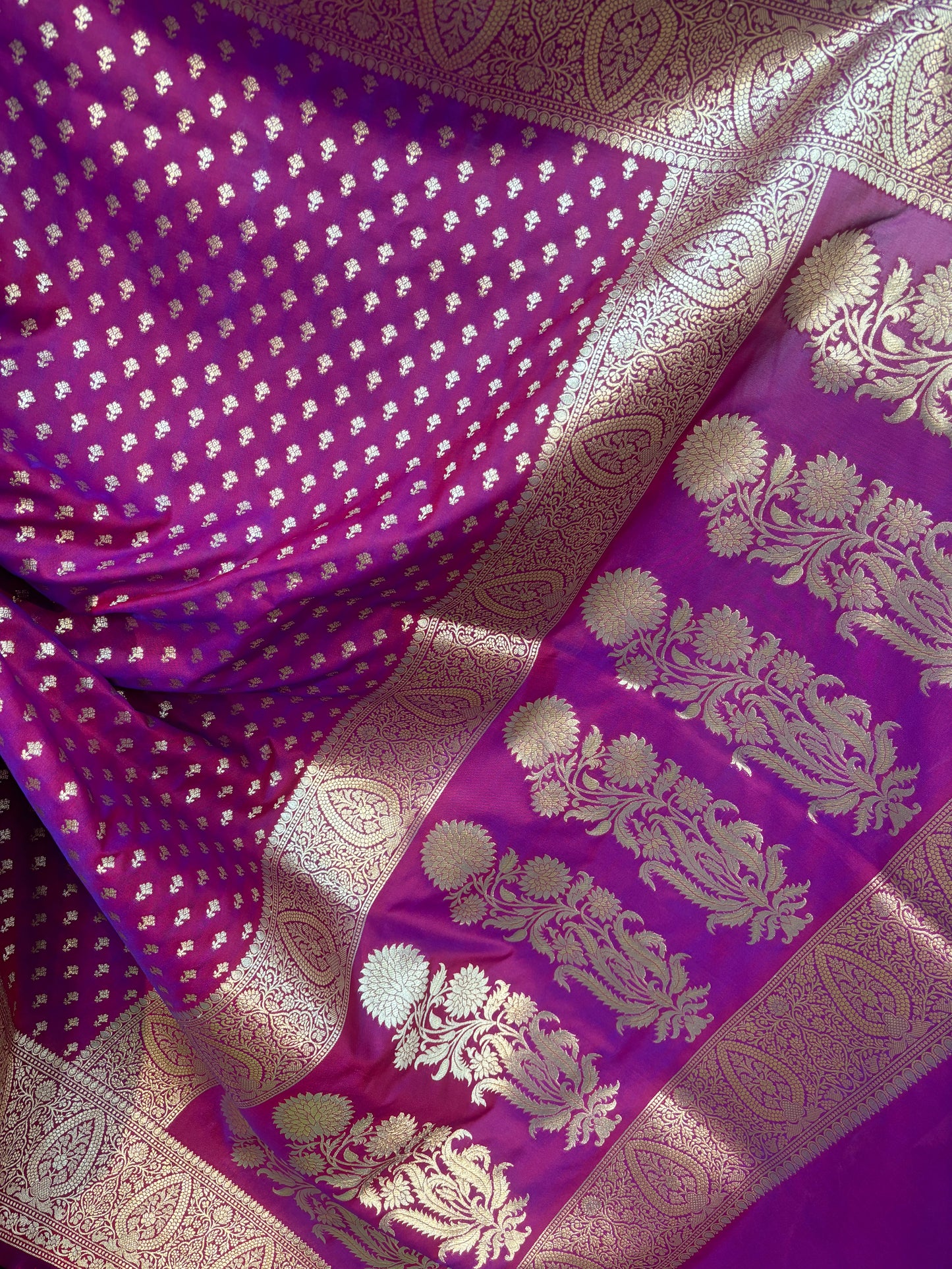 Exclusive Semi Katan small boota Banarasi Handloom saree