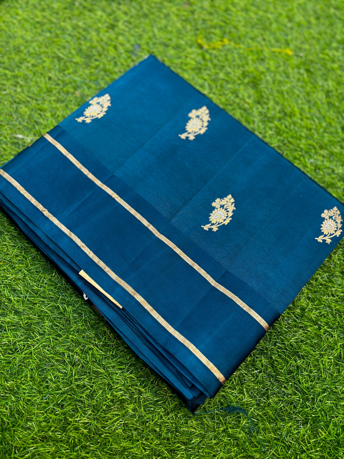 Dark Blue Sky Pure Banarasi Handloom Saree