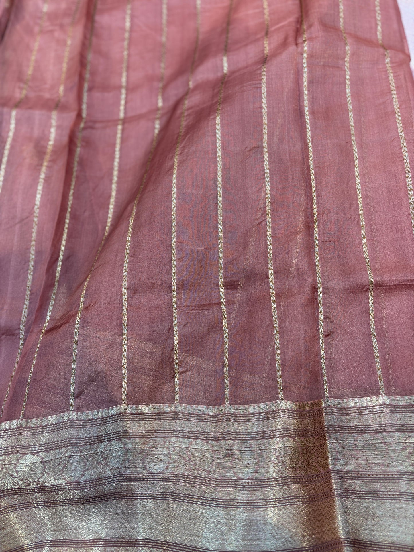Onion Pink Pure Kora Antique Zari Banarasi Handloom Saree