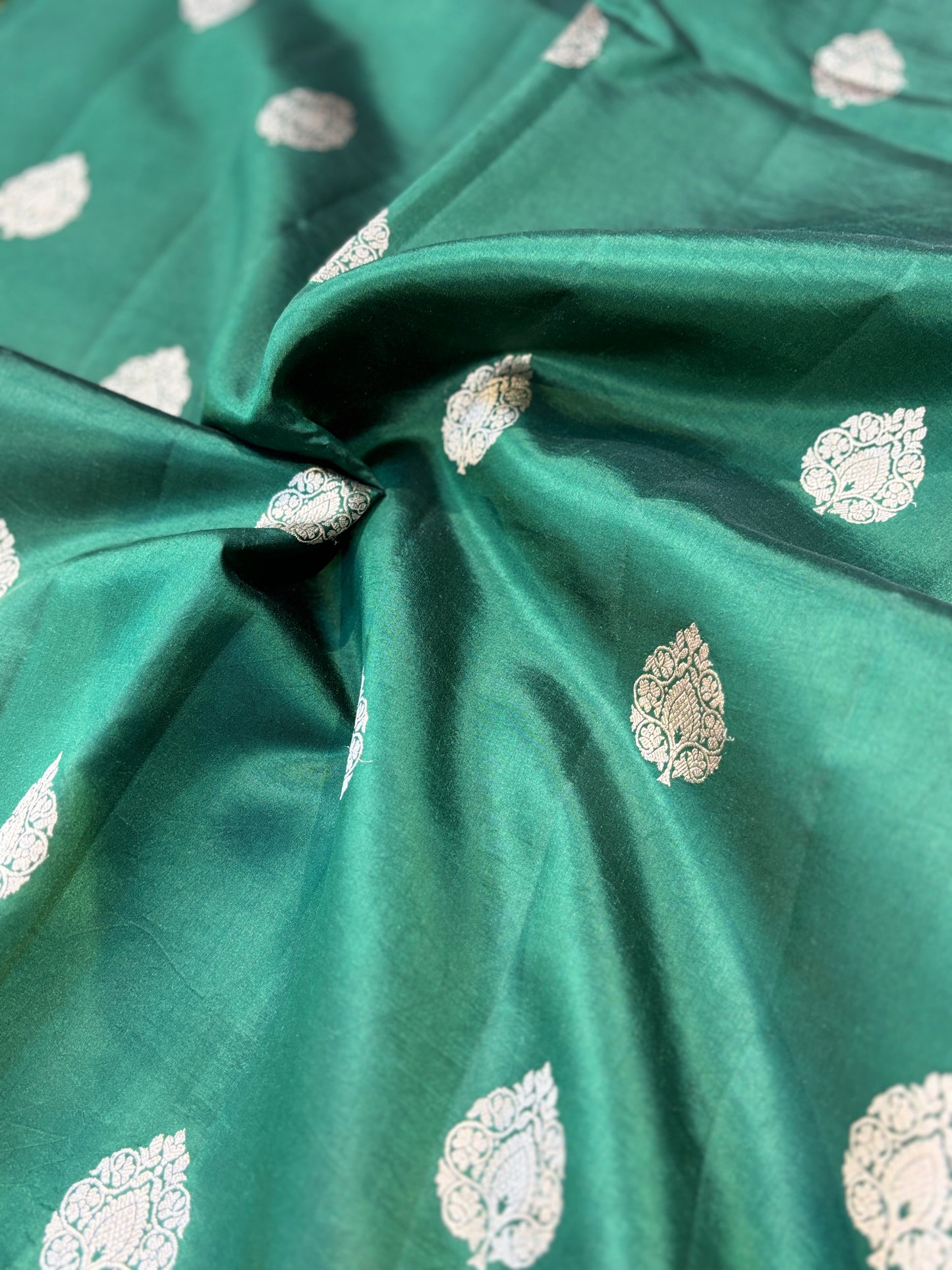 Rama Green Pure Raw Mango Banarasi Handloom Saree