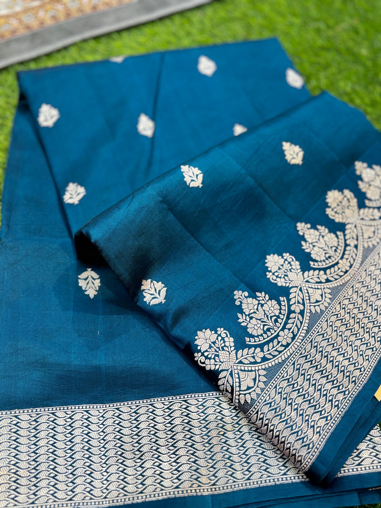 Sky Blue Pure Raw Mango Banarasi Handloom Saree