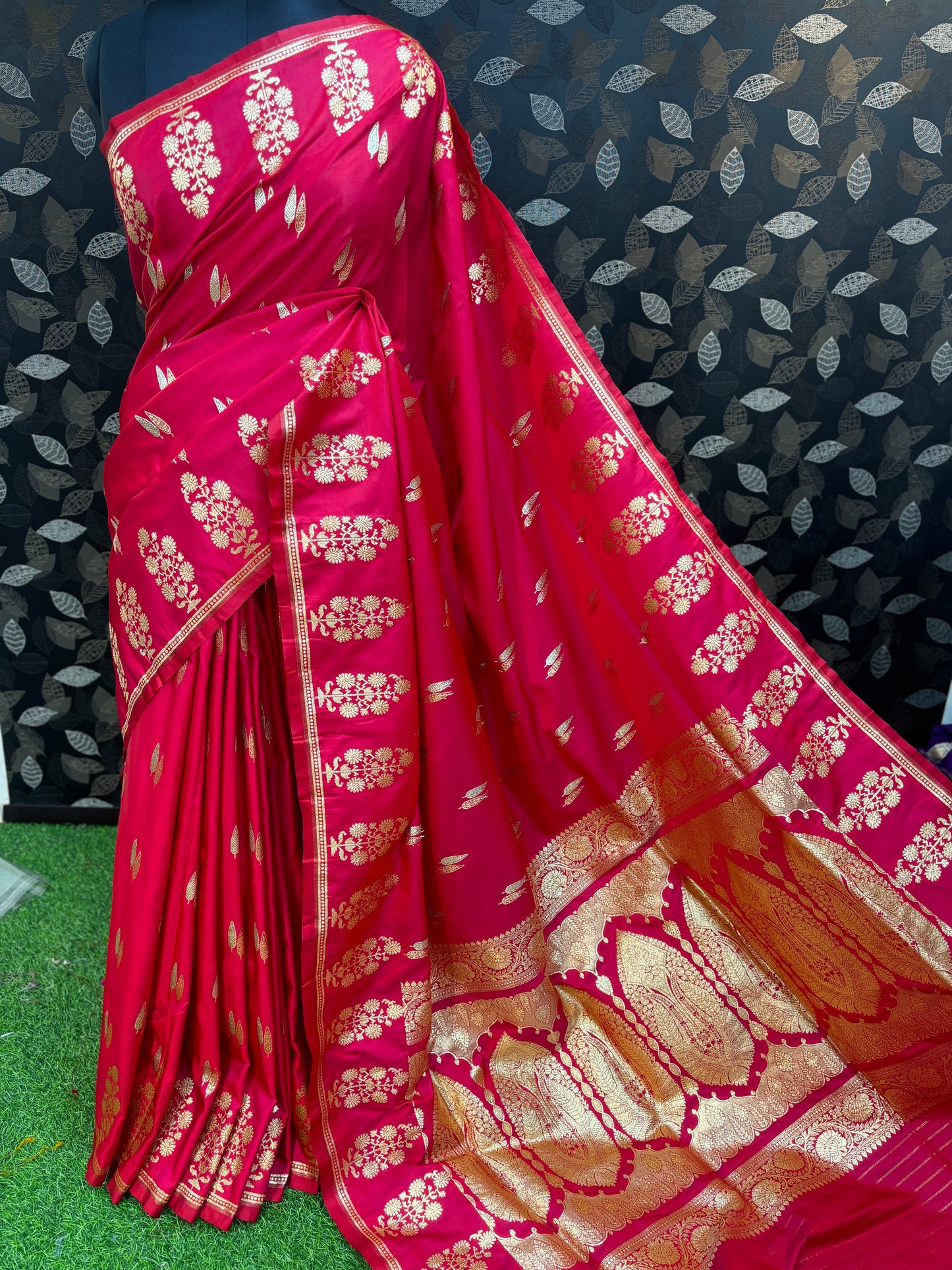 Red with Designer Border Mashru Semi Silk Banarasi Saree