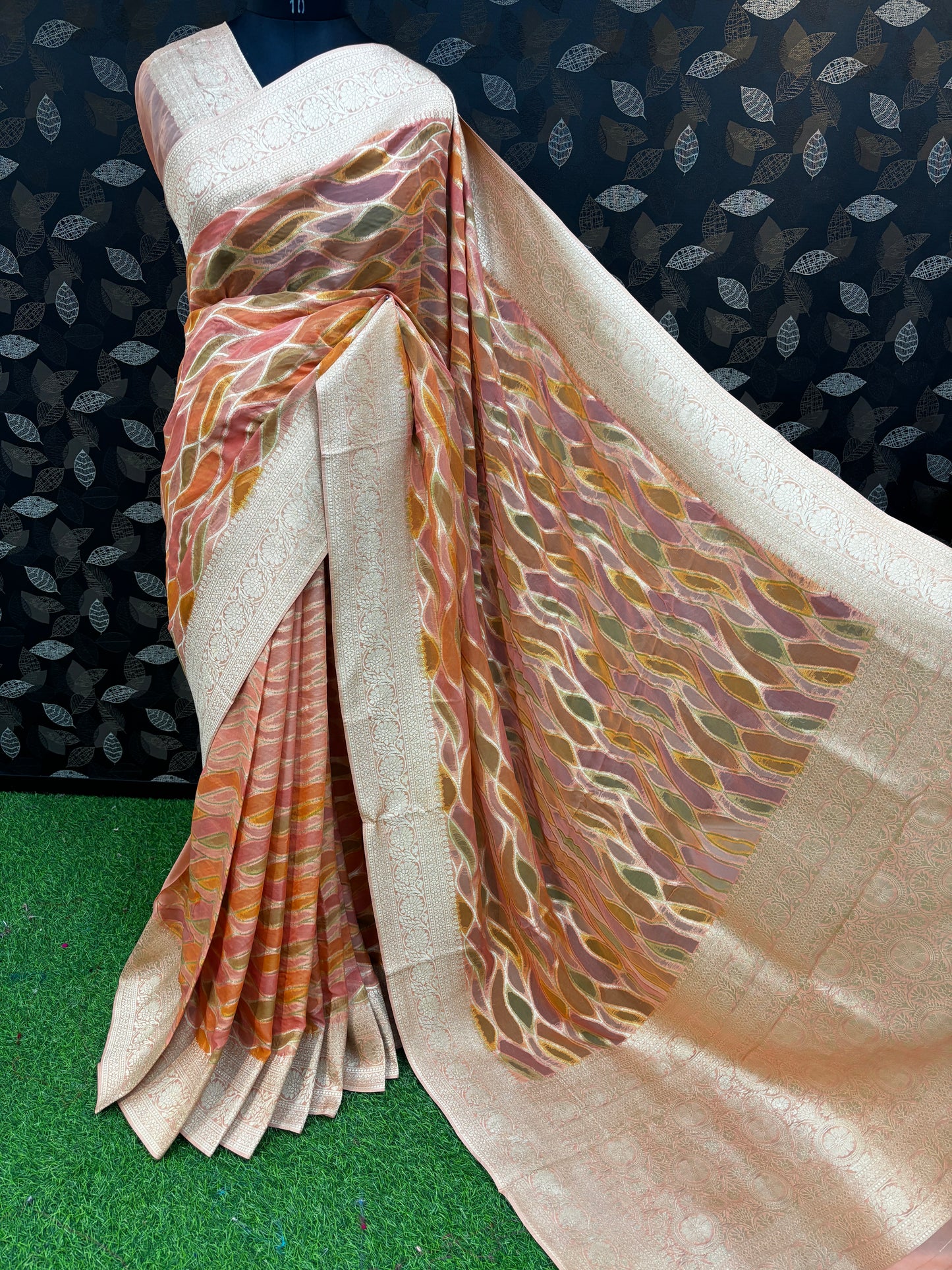 Orange Rungkaat Georgette Banarasi Handloom Saree