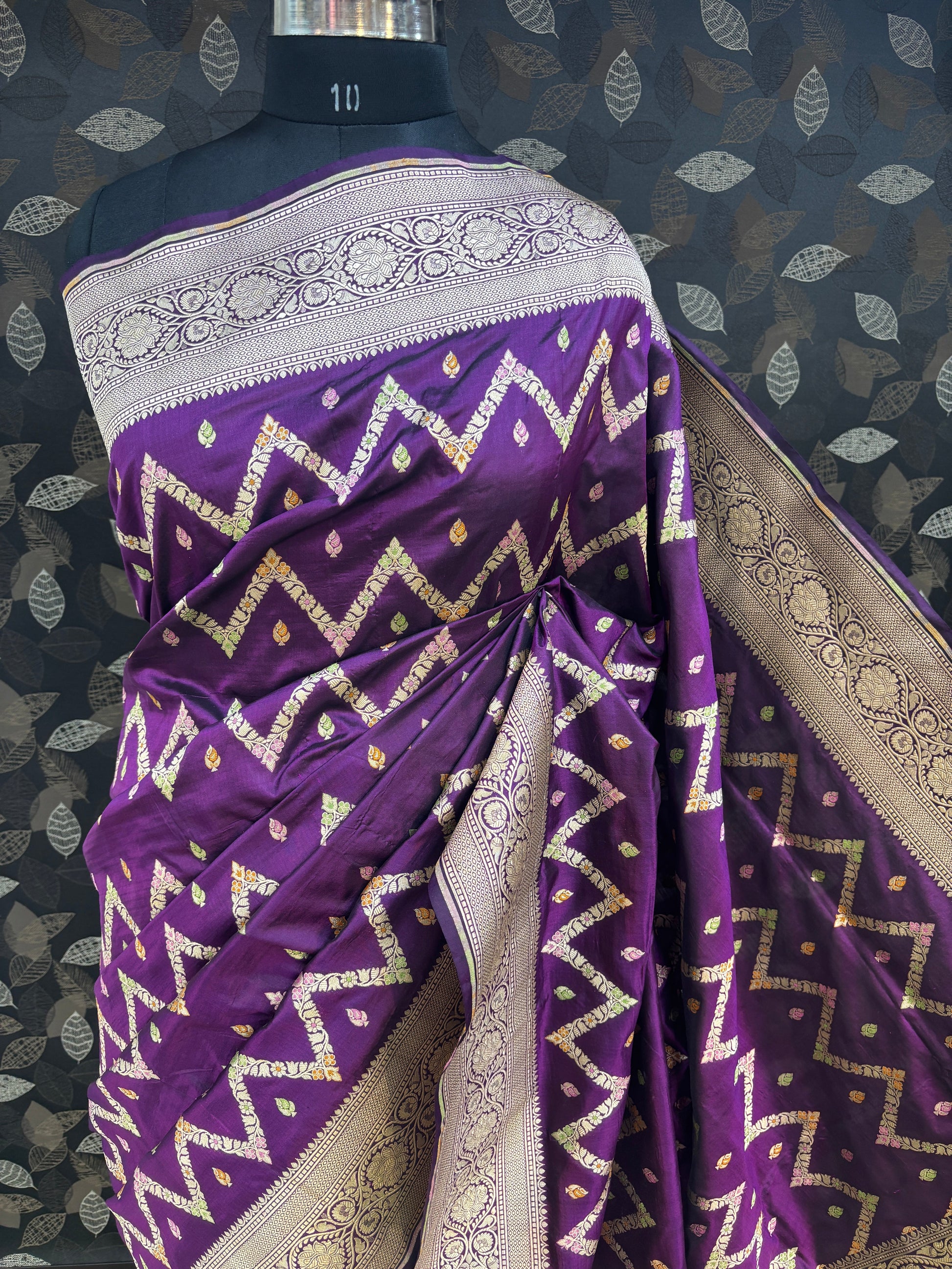 Pure Katan Jangla Meenakari Banarasi Handloom Saree 