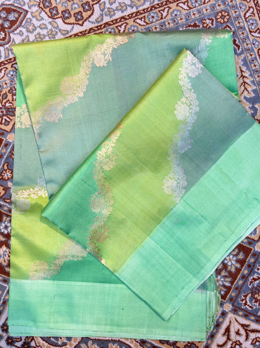Light Green Pure Raw Mango Rungkaat Banarasi Handloom Saree