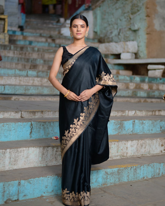 Black Pure Mashru Plain Kadhiyal Border Banaras Handwoven Saree