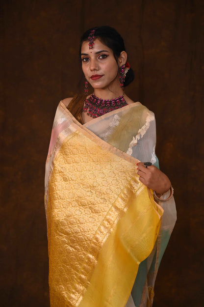 Yellow Pure Kora Silk Kadhuwa Rungkaat Handloom Banarasi Saree