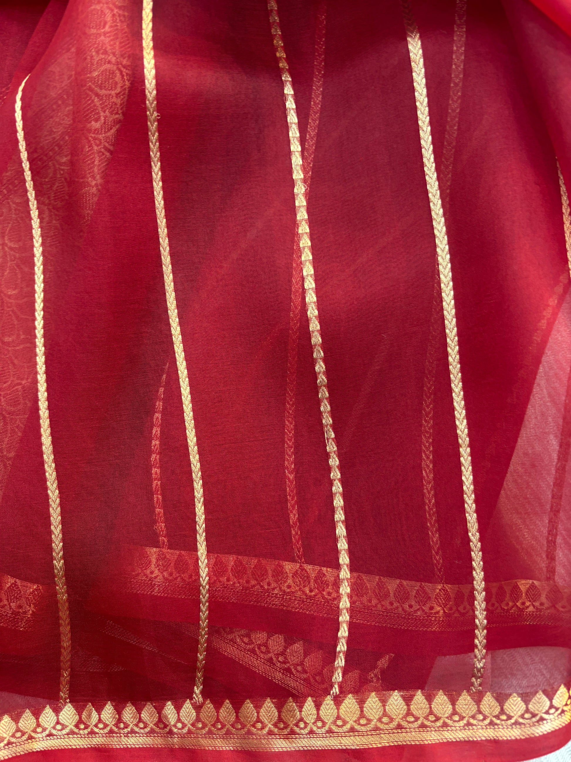 Red Pure Kora Antique Zari Banarasi Handloom Saree 
